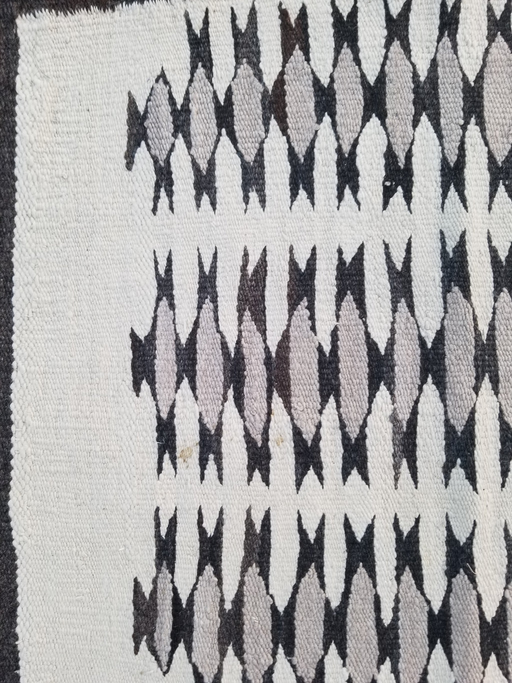 Vintage Traditional Handmade Native American Navajo Gallup Throw Wool Rug 73x66cm