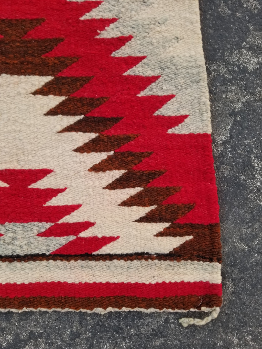 Vintage Handmade Native American Navajo Eye Dazzler Style Wool Rug 87x42cm