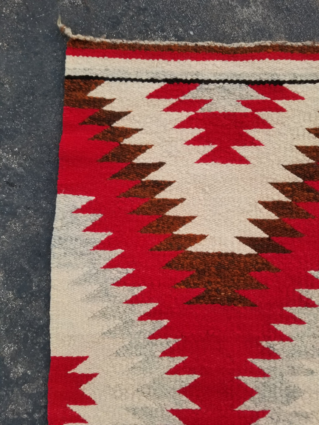 Vintage Handmade Native American Navajo Eye Dazzler Style Wool Rug 87x42cm
