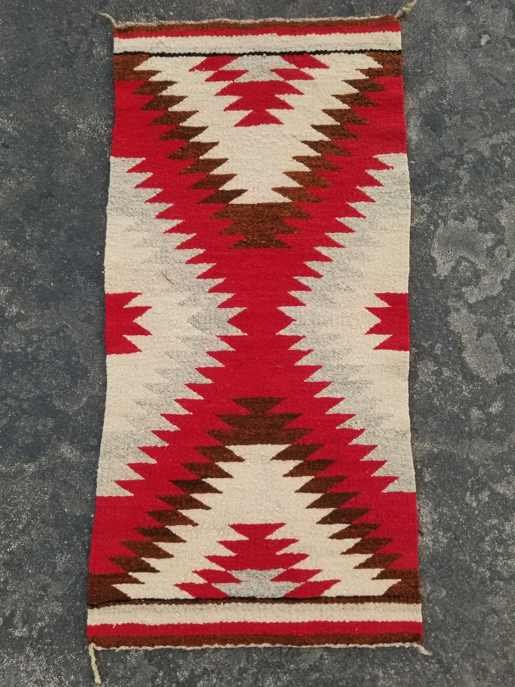 Vintage Handmade Native American Navajo Eye Dazzler Style Wool Rug 87x42cm
