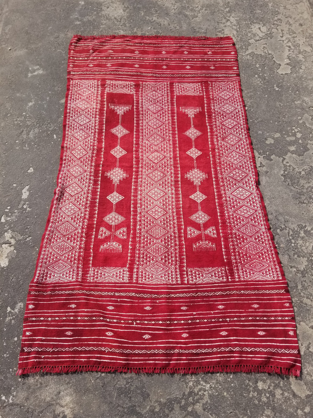 Vintage Traditional Handmade Tunisian Wool Red & White Kilim 180x100cm