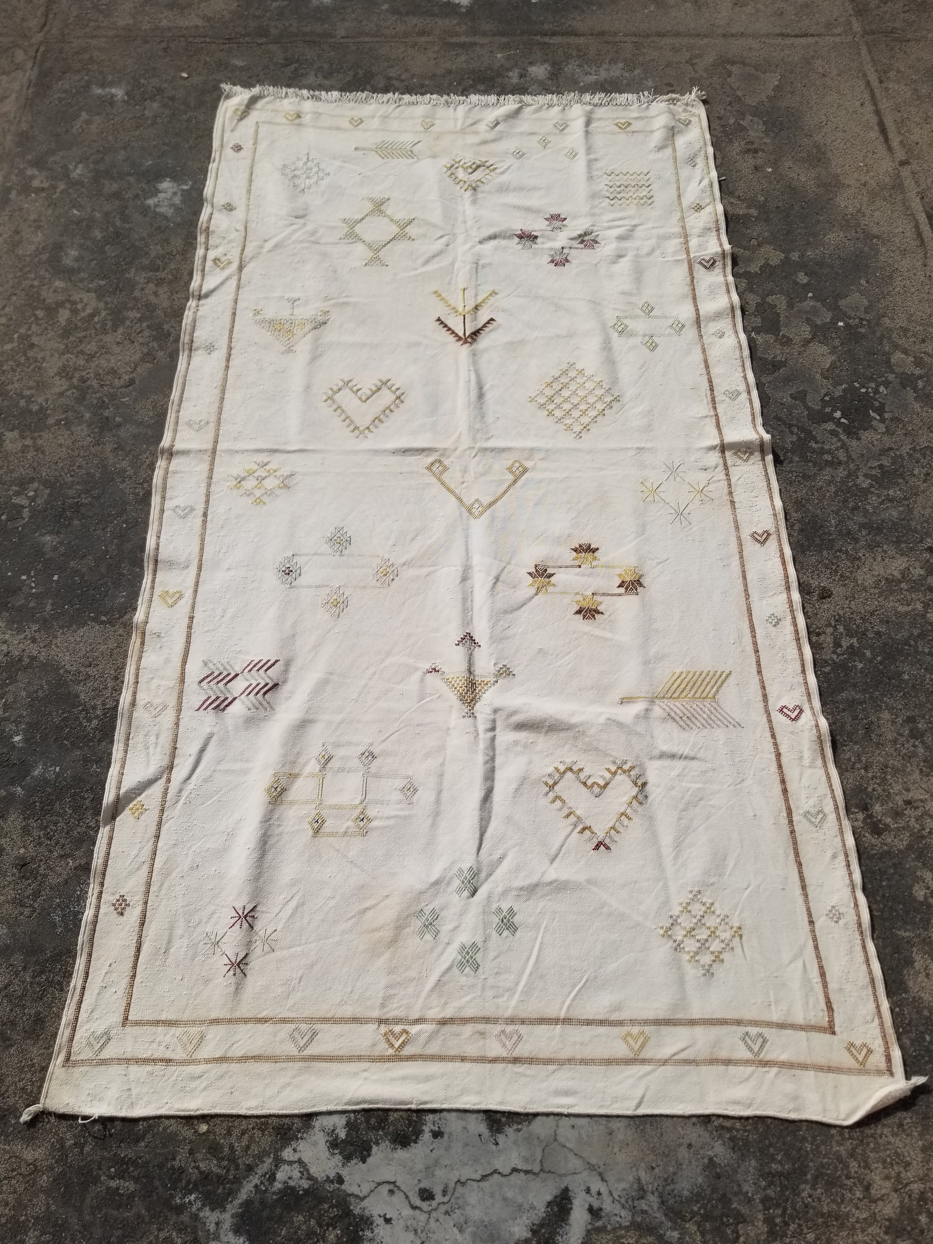 Vintage Traditional Handmade Moroccan Sabra Silk Kilim 225x120cm
