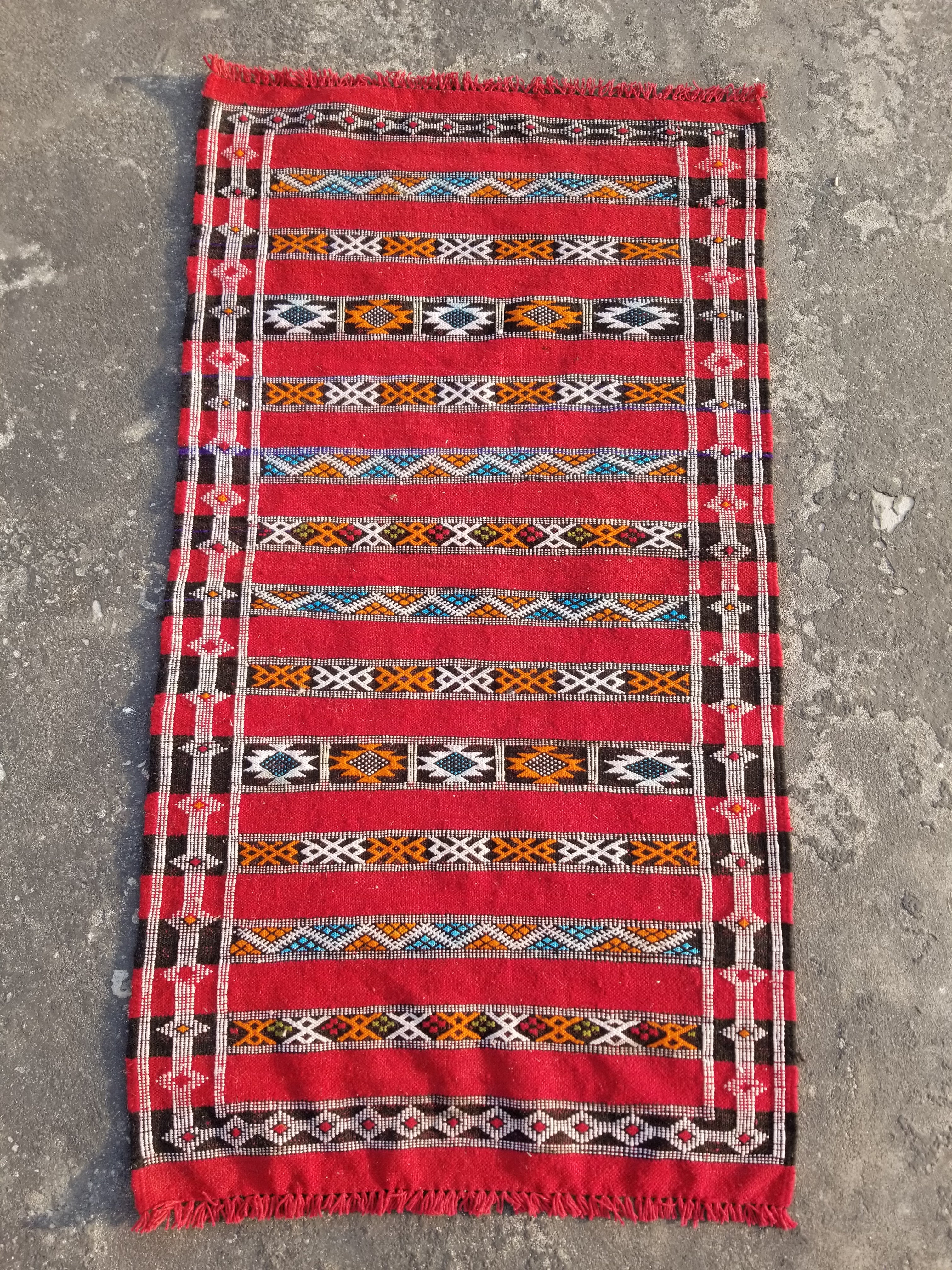 Vintage Traditional Handmade Moroccan Berber Wool Kilim Rug 143x75cms