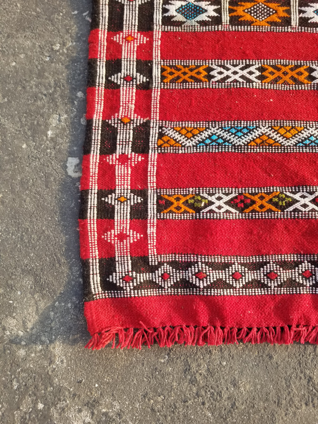Vintage Traditional Handmade Moroccan Berber Wool Kilim Rug 143x75cms