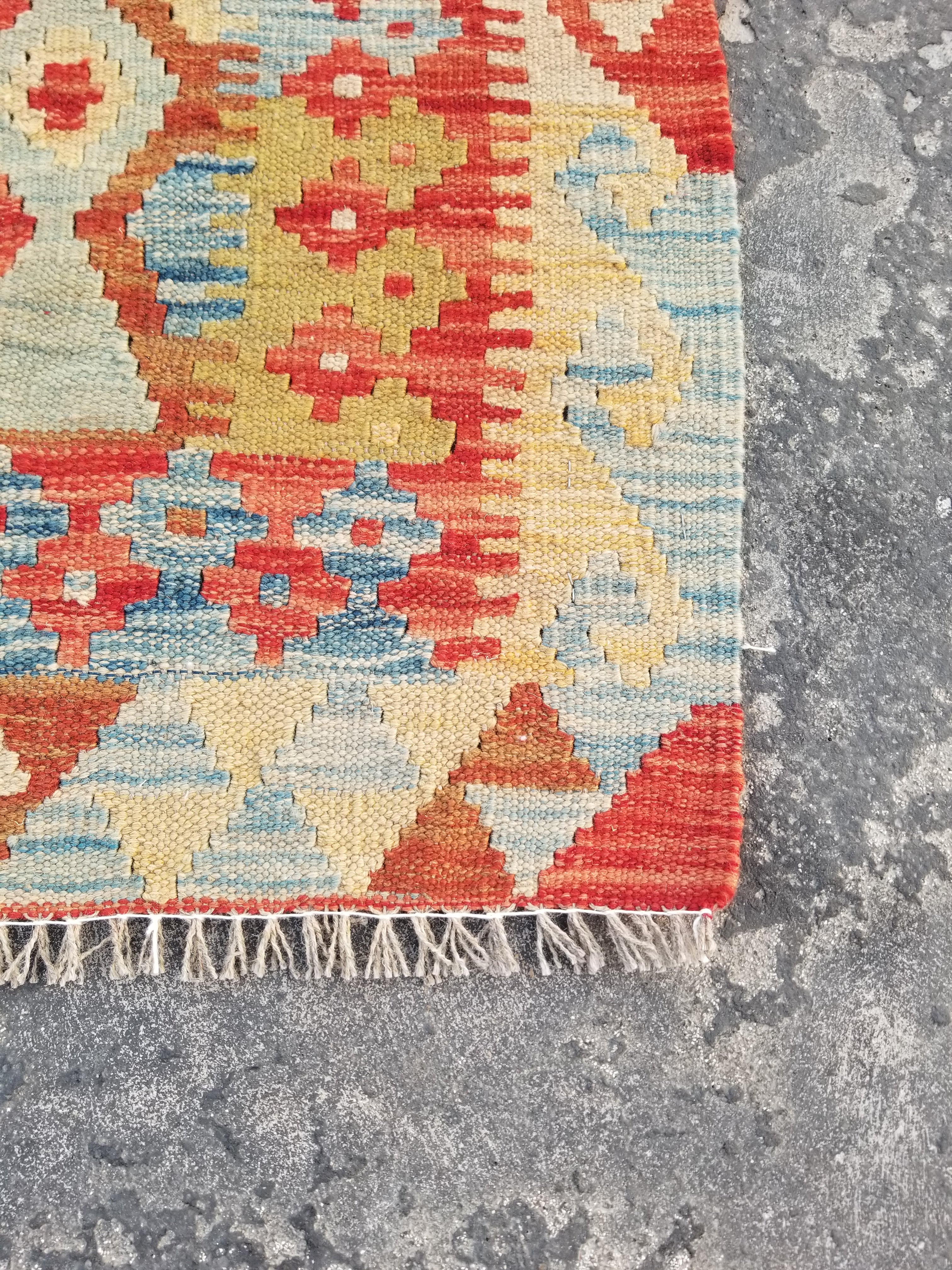 Vintage Traditional Handmade Turkish Flatweave Wool Small Kilim Rug 104x89cms