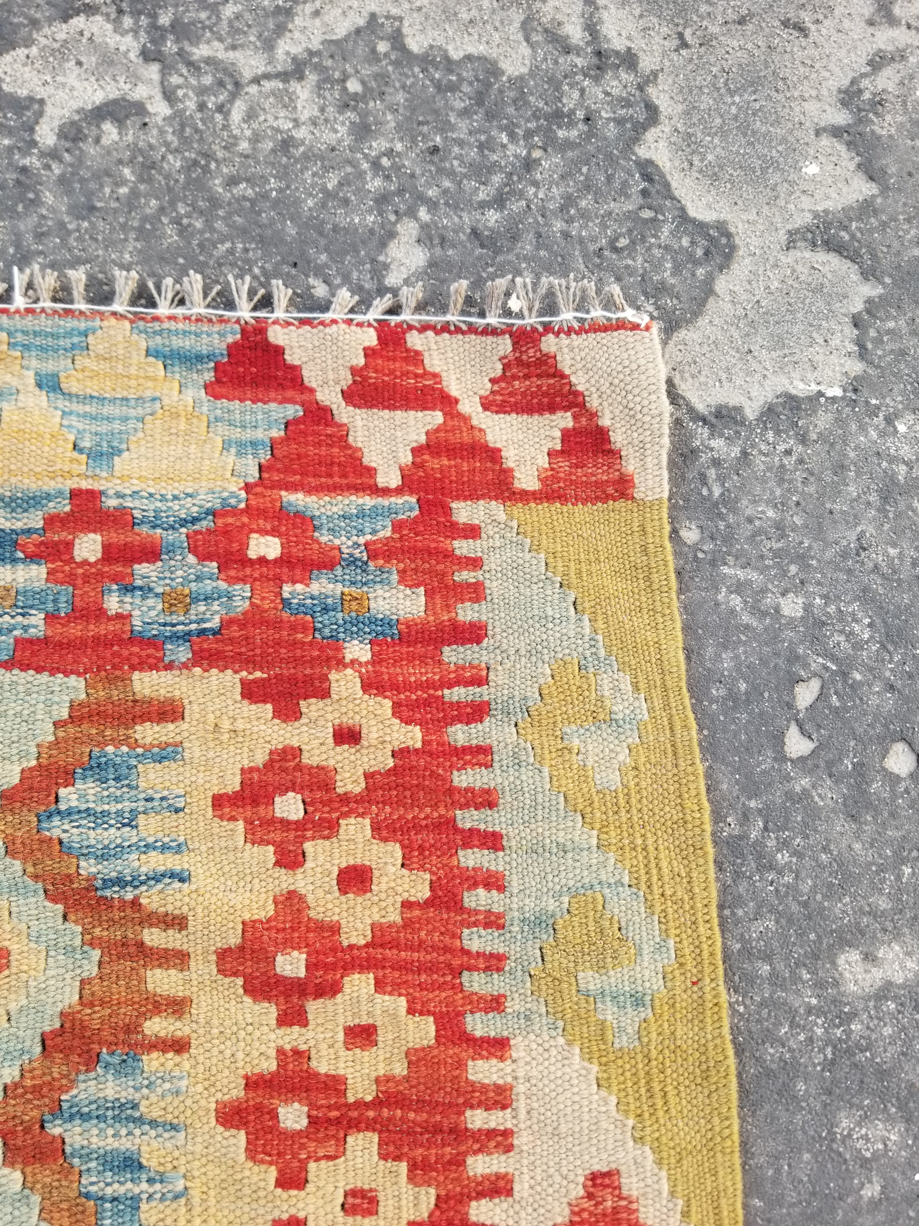 Vintage Traditional Handmade Turkish Flatweave Wool Small Kilim Rug 104x89cms