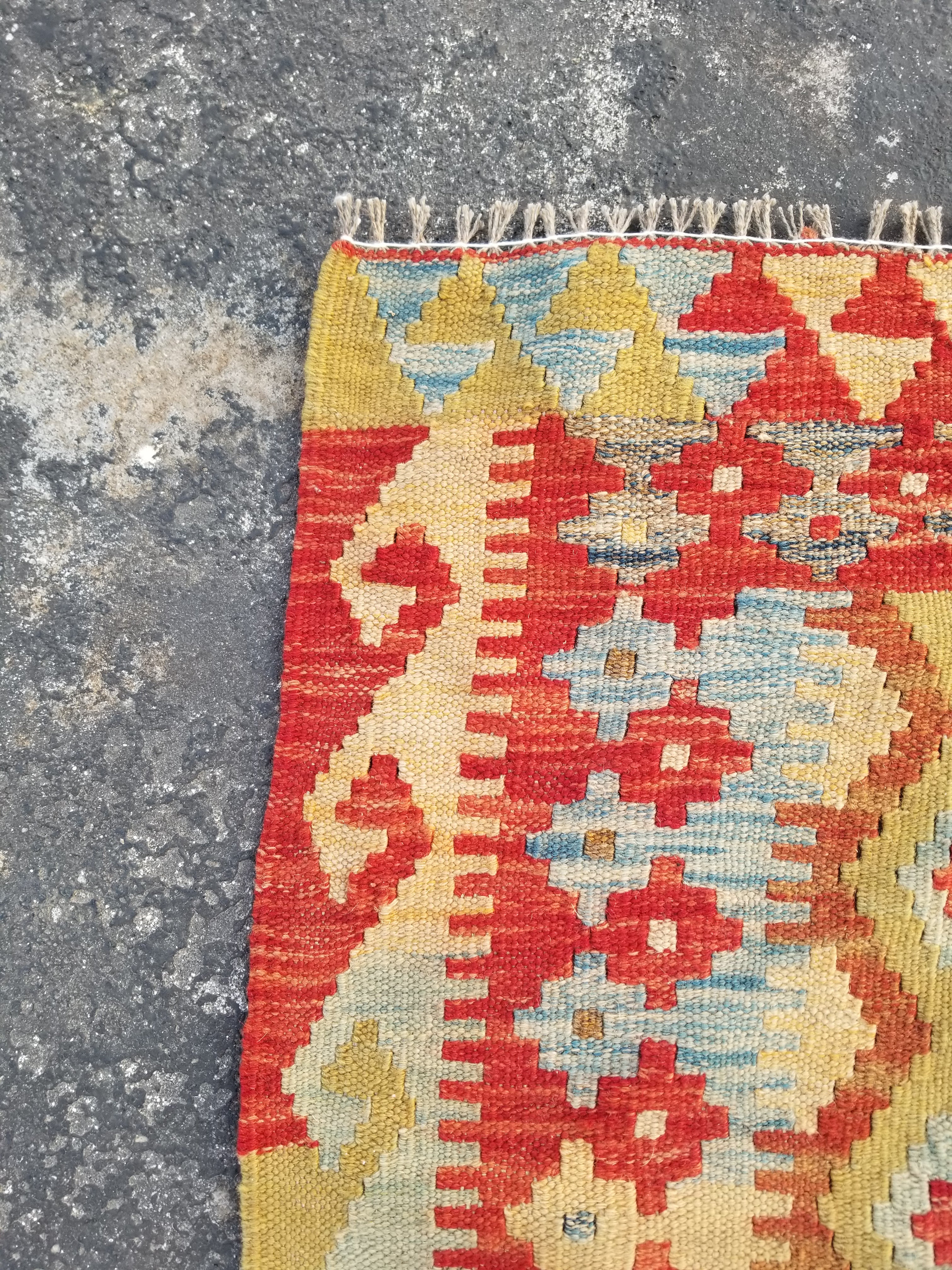 Vintage Traditional Handmade Turkish Flatweave Wool Small Kilim Rug 104x89cms