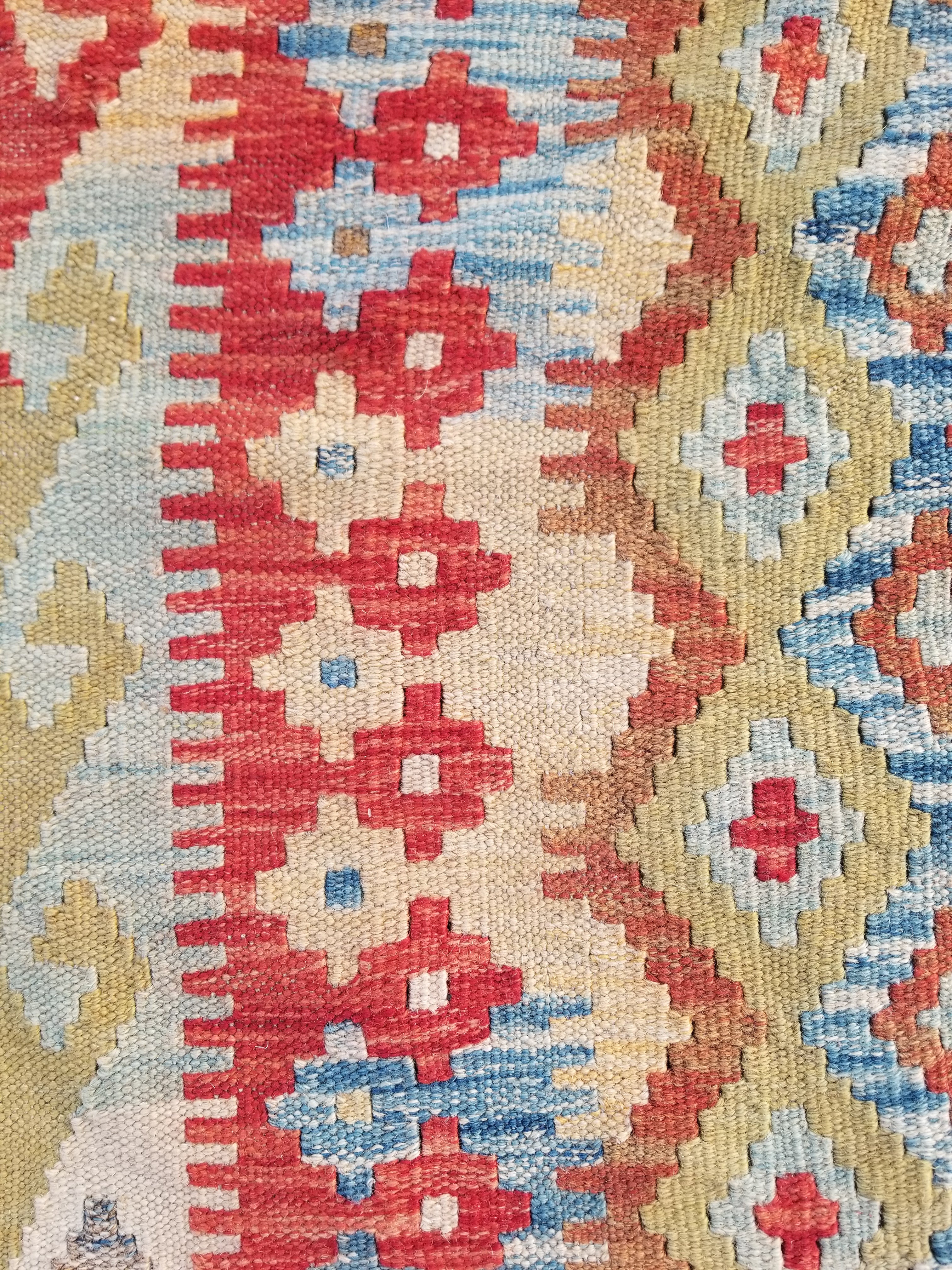 Vintage Traditional Handmade Turkish Flatweave Wool Small Kilim Rug 104x89cms