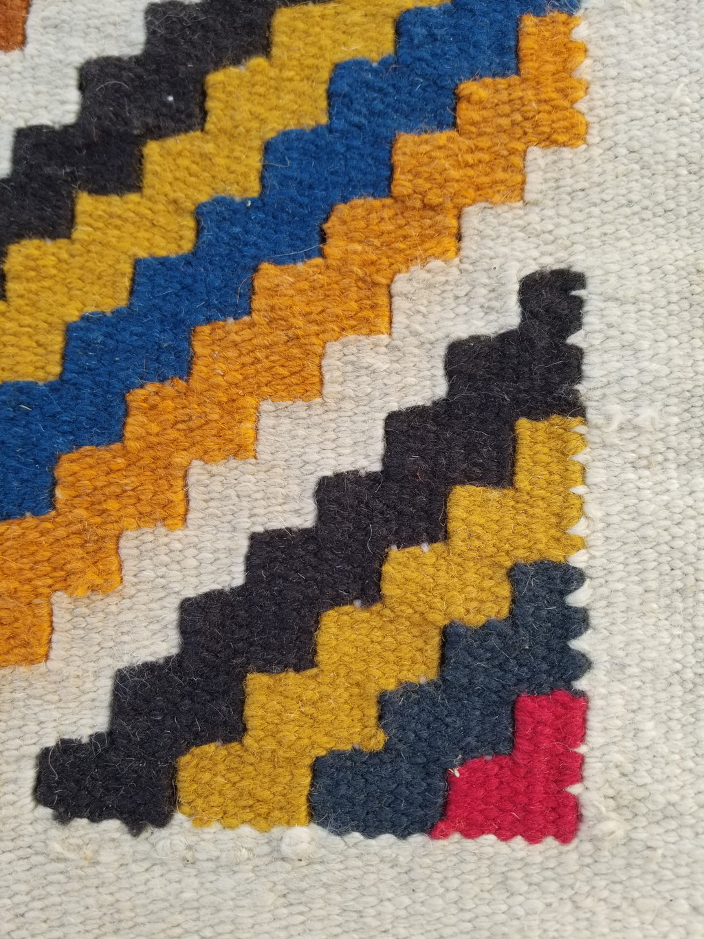 Vintage Handmade Modernist Scandinavian Flatweave Wool Kilim Rug 127x71cms