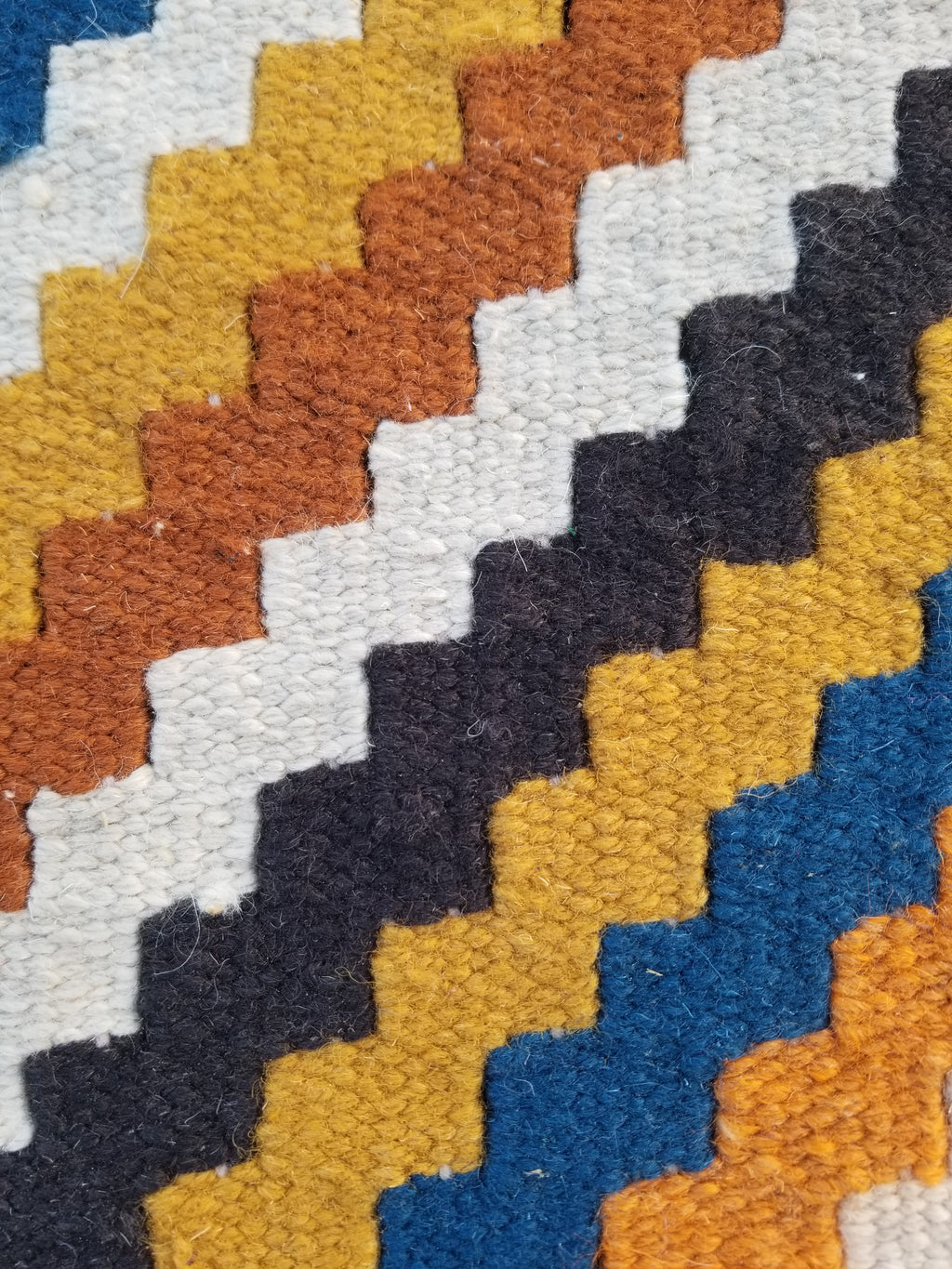 Vintage Handmade Modernist Scandinavian Flatweave Wool Kilim Rug 127x71cms