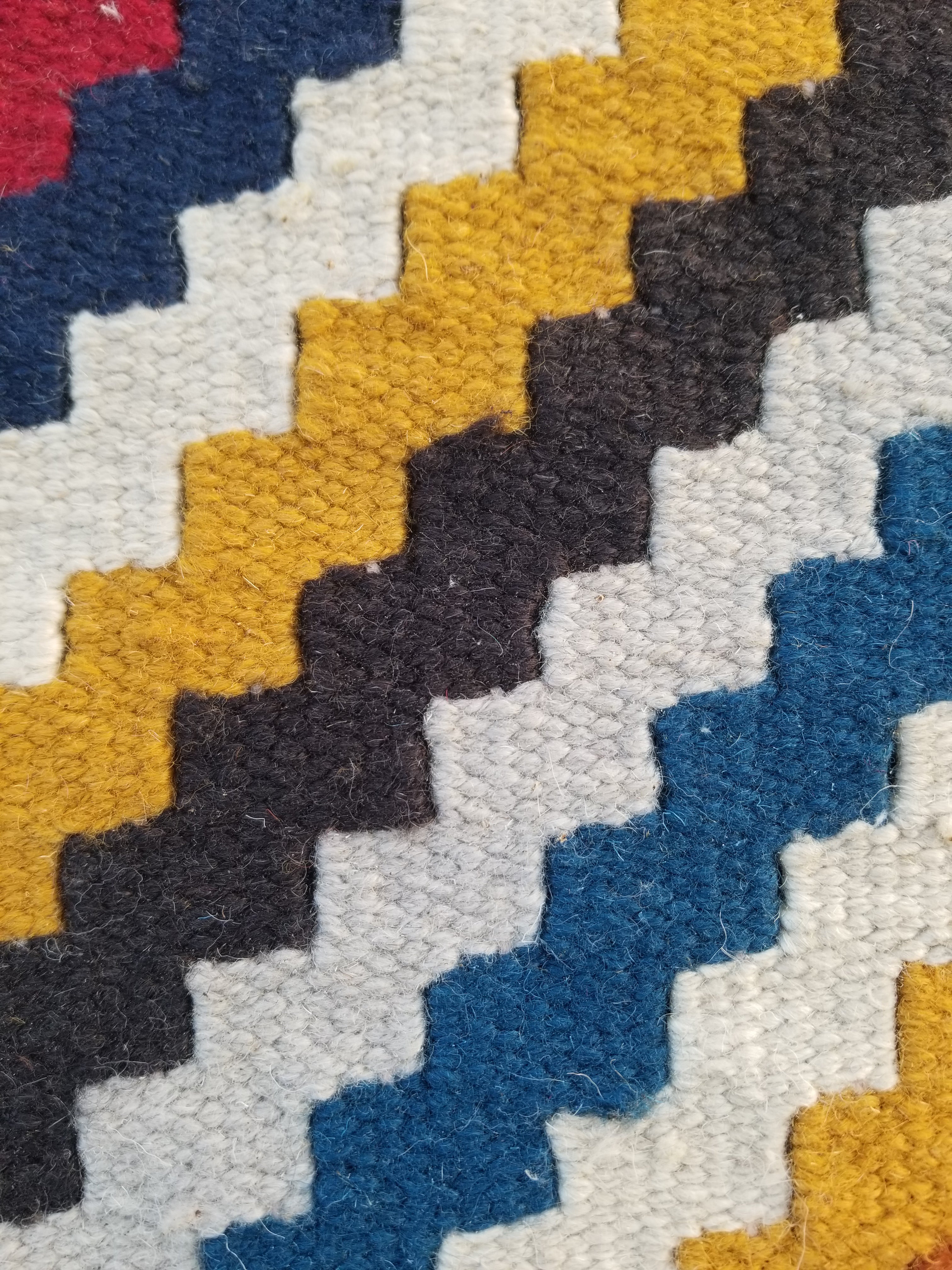 Vintage Handmade Modernist Scandinavian Flatweave Wool Kilim Rug 127x71cms