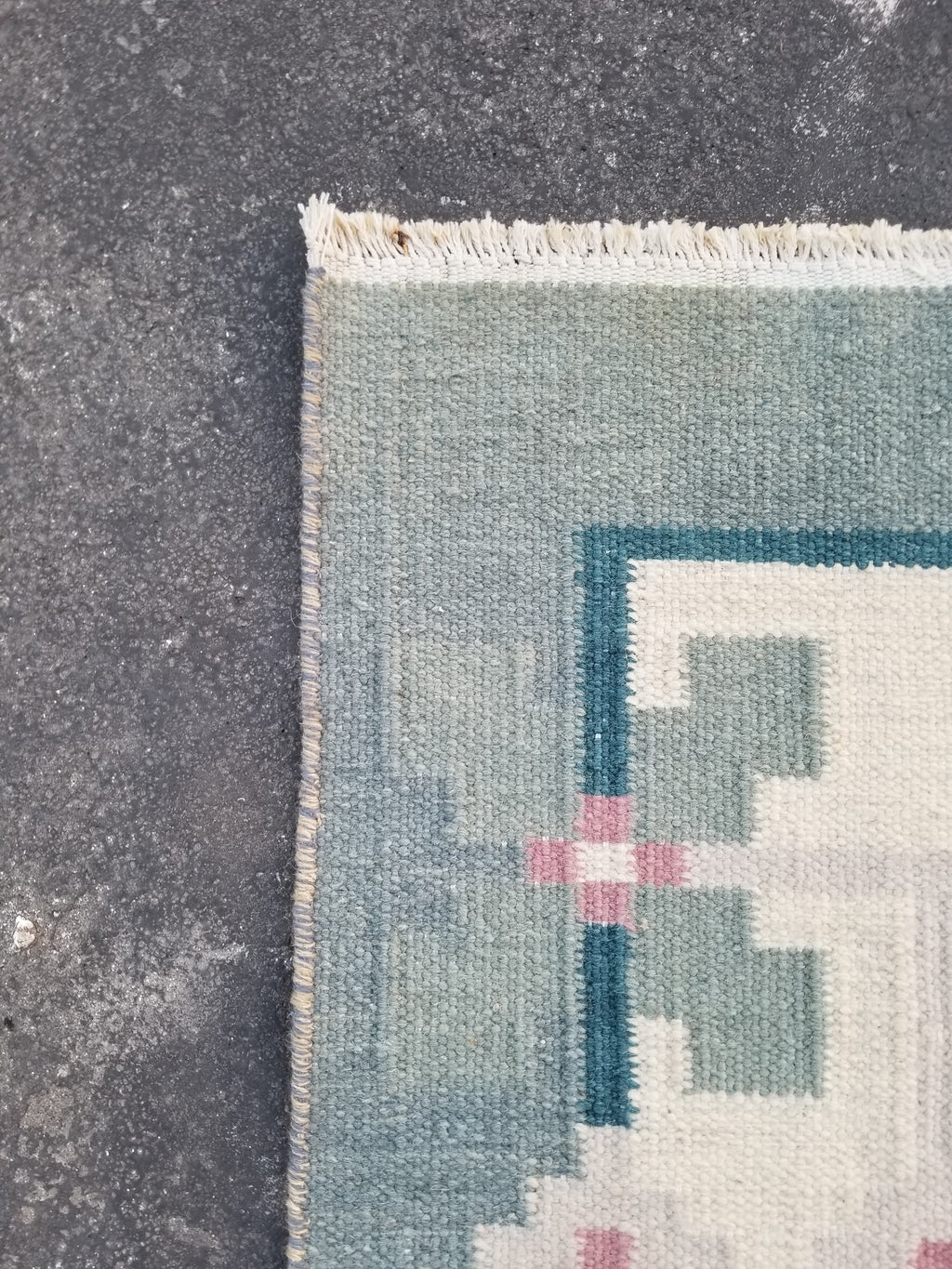 Vintage Traditional Handmade Scandinavian Flatweave Wool Kilim Rug 187x136cms