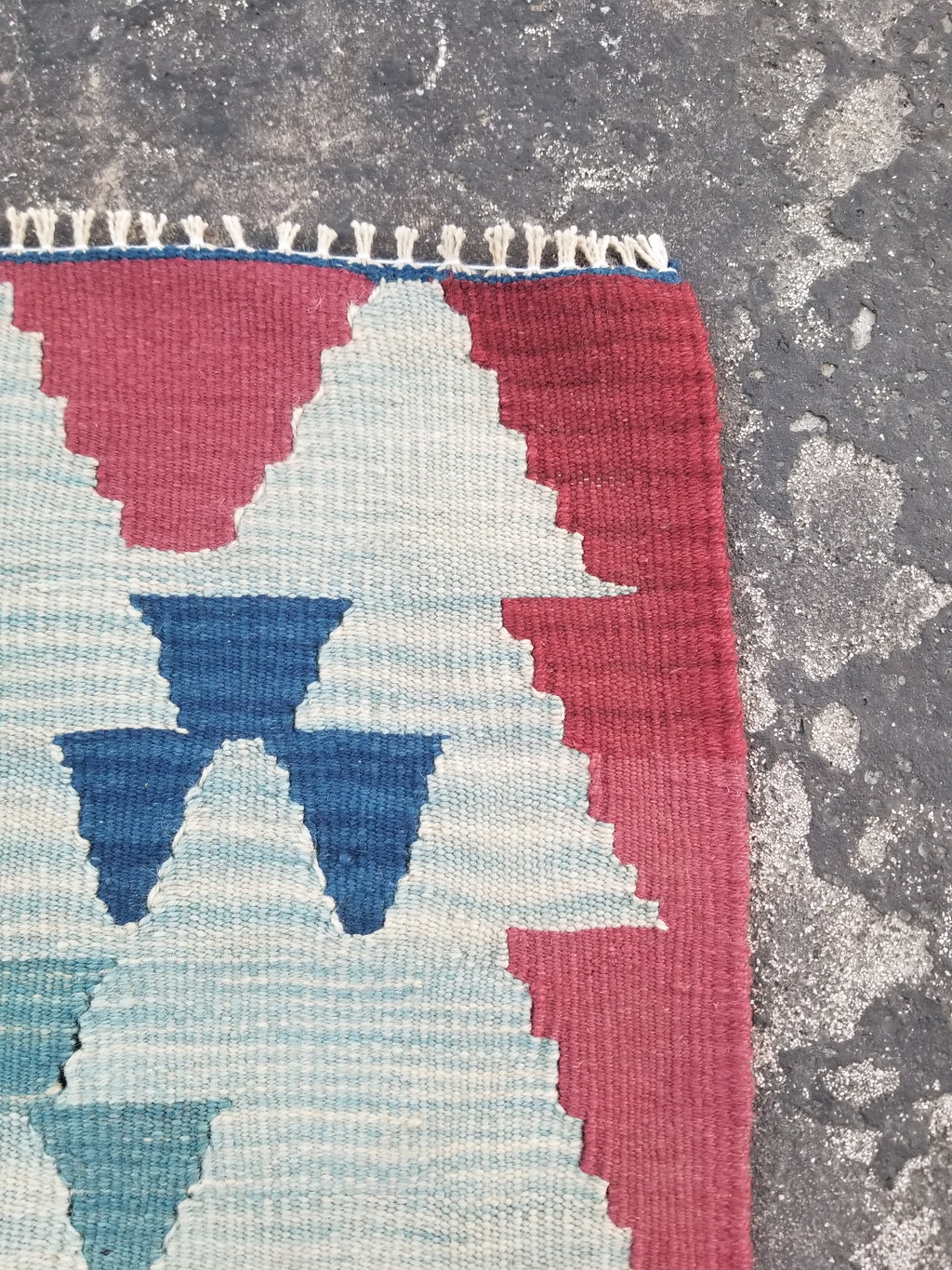 Vintage Handmade Scandinavian-Inspired Flatweave Wool Kilim Rug 103x69cms