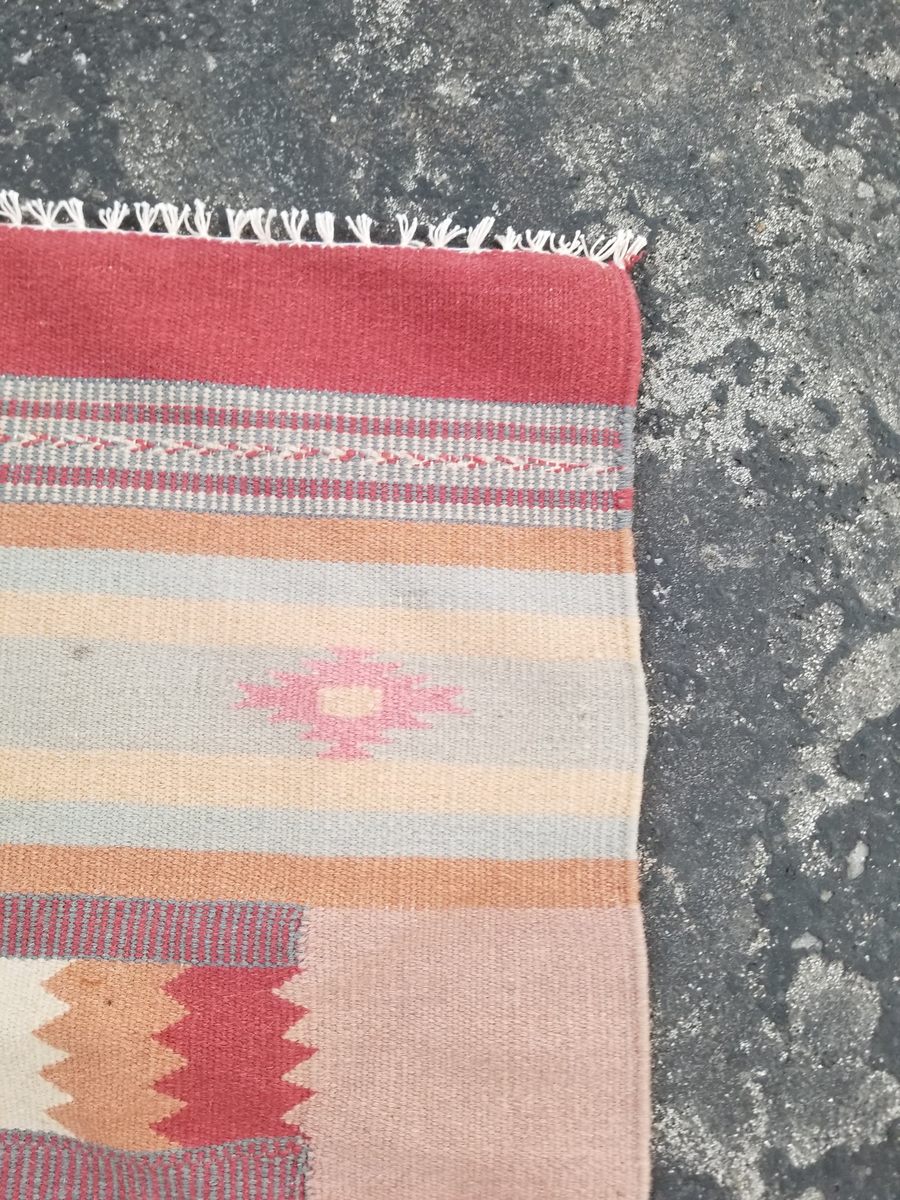 Vintage Handmade Mexican Southwestern-Style Flatweave Wool Kilim Rug 137 x 67 cm