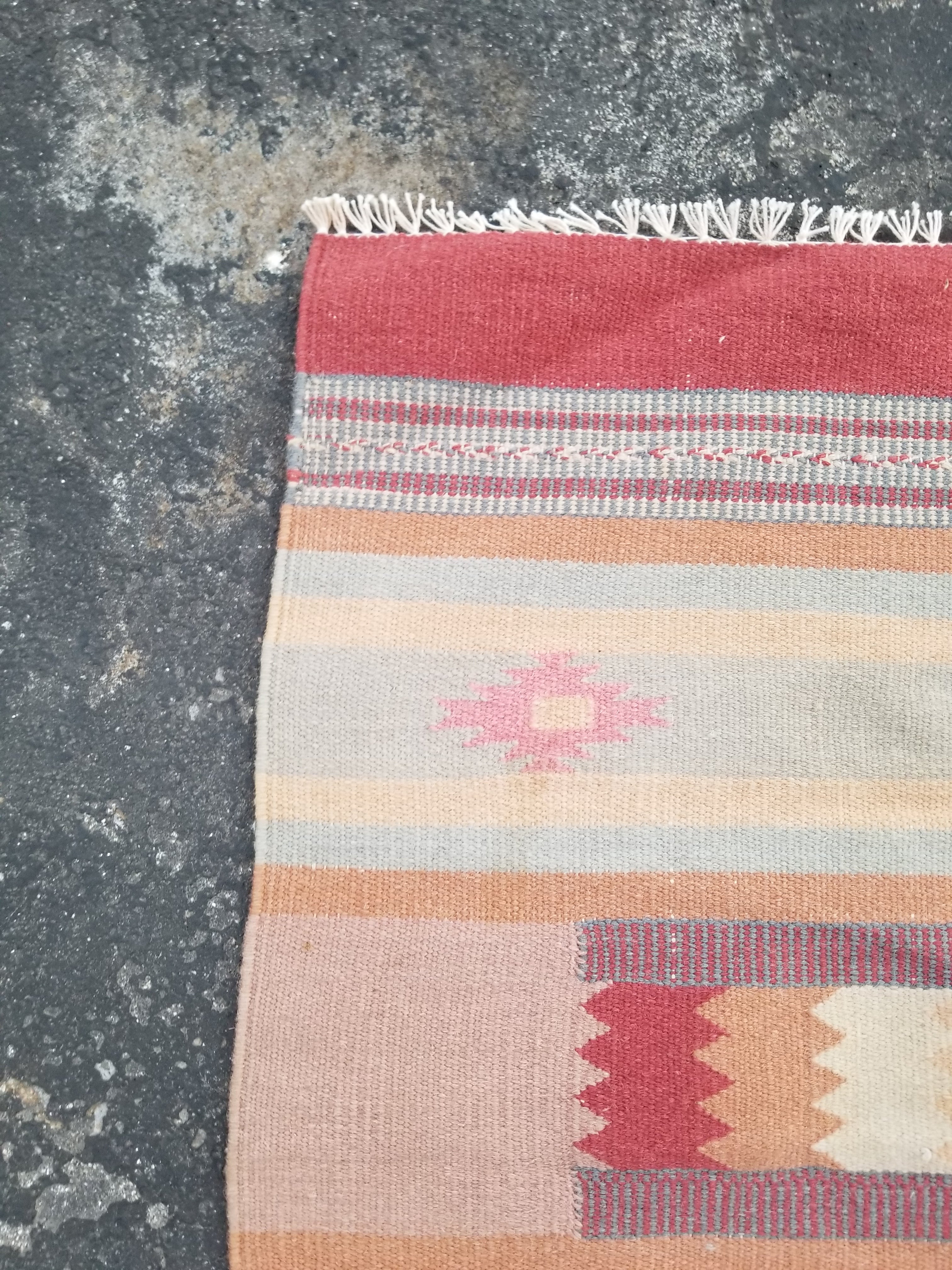 Vintage Handmade Mexican Southwestern-Style Flatweave Wool Kilim Rug 137 x 67 cm