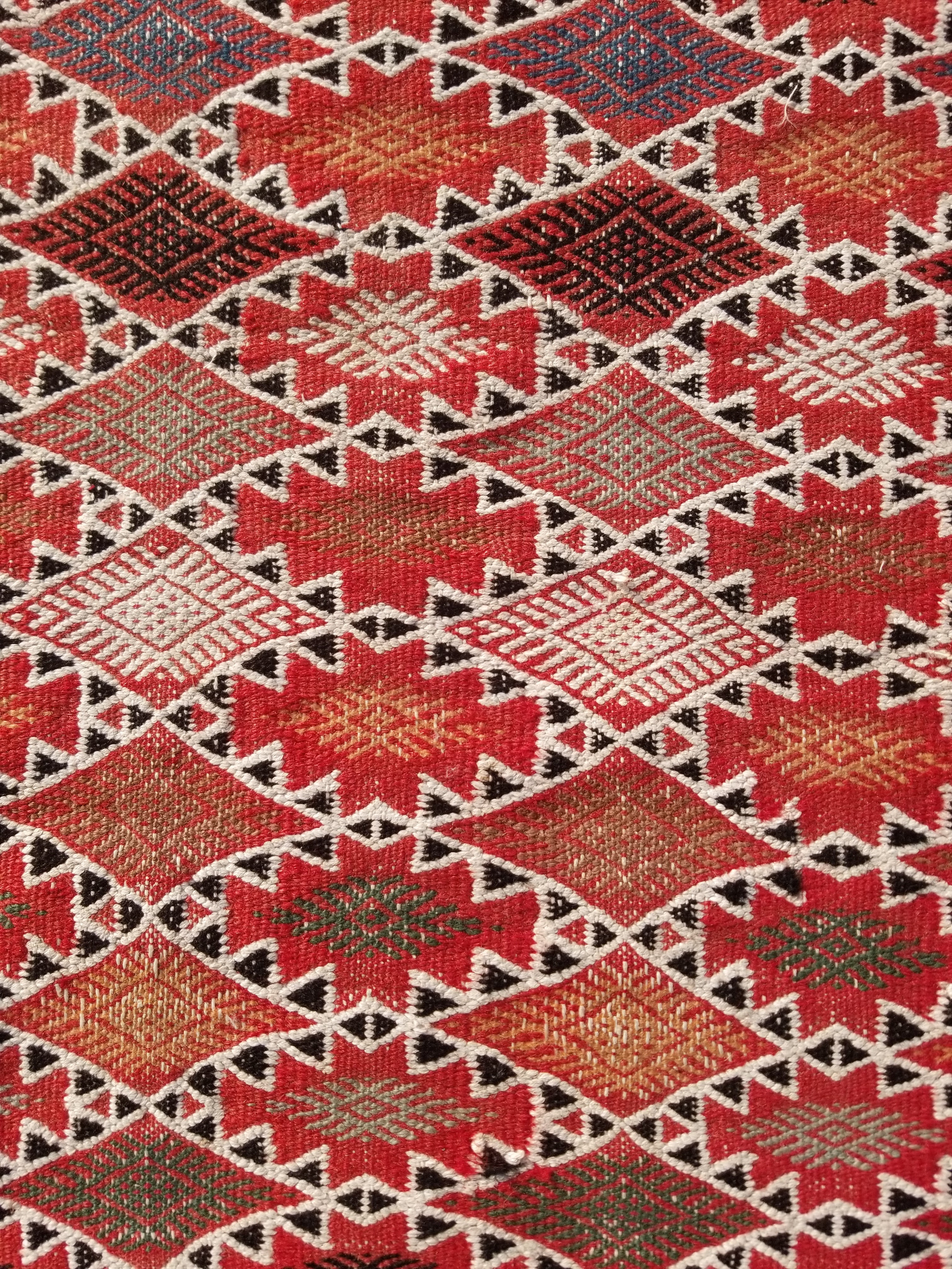 Vintage Traditional Handmade Moroccan Berber-style Wool Kilim Rug 285x183cms