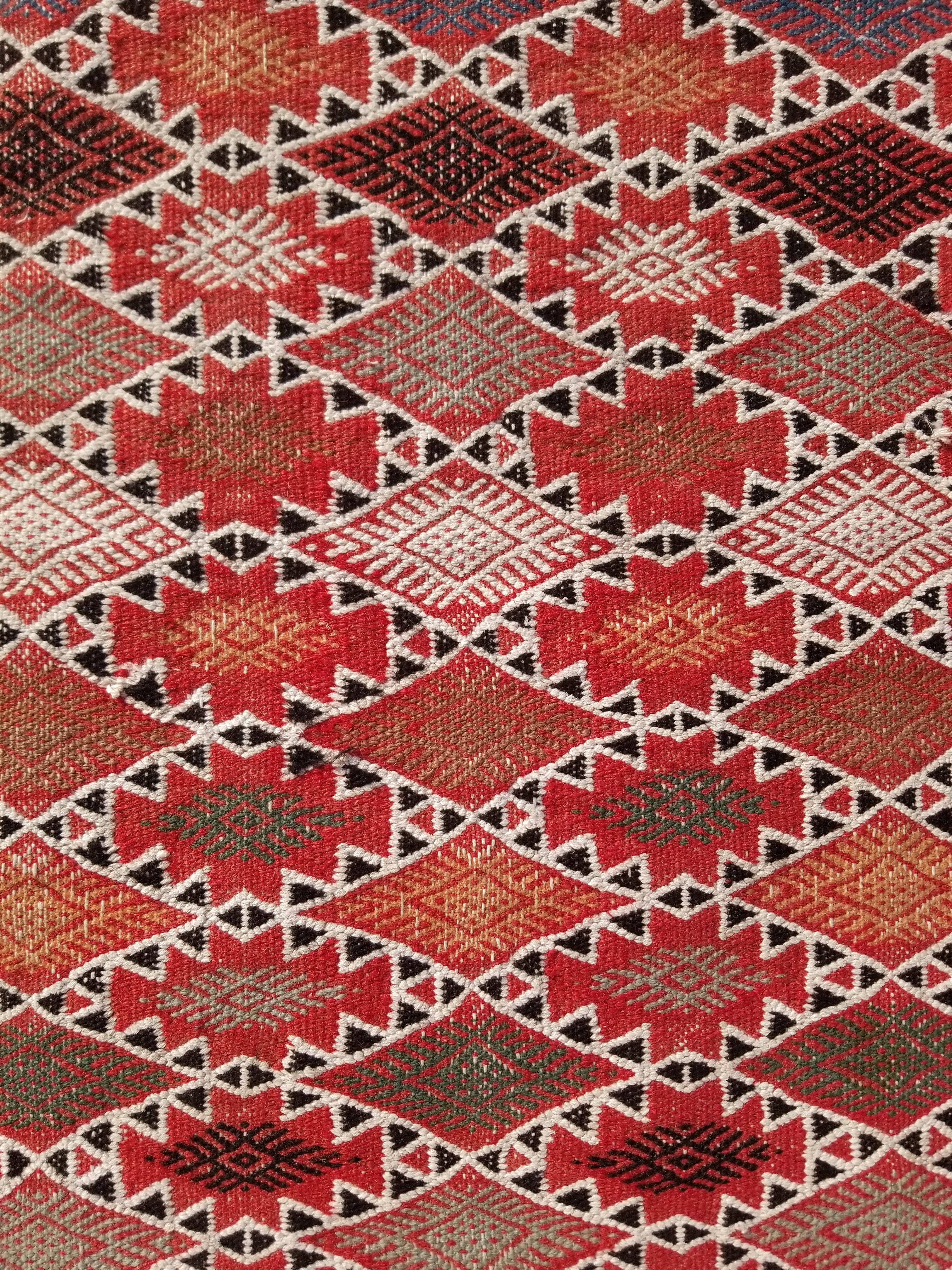 Vintage Traditional Handmade Moroccan Berber-style Wool Kilim Rug 285x183cms