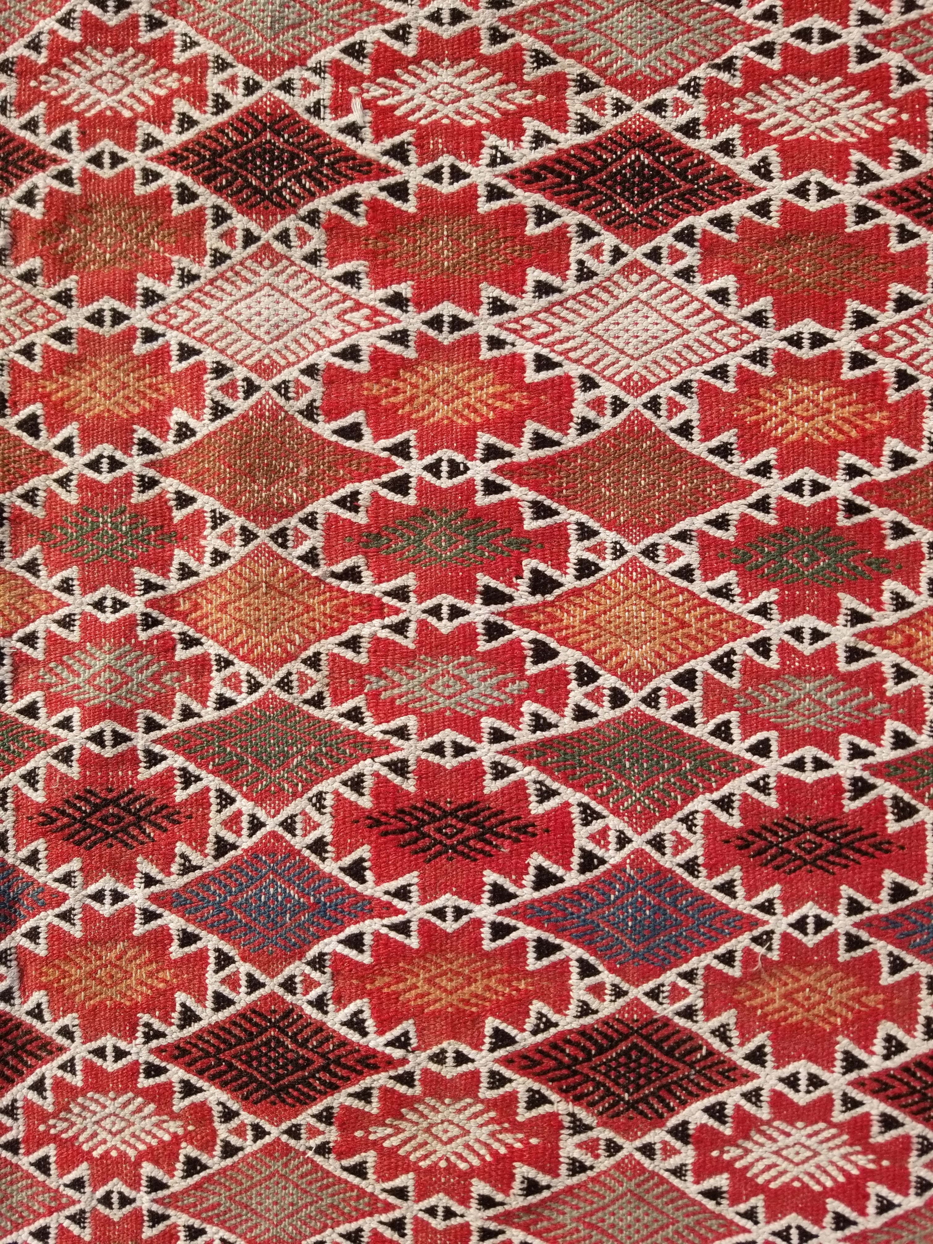Vintage Traditional Handmade Moroccan Berber-style Wool Kilim Rug 285x183cms