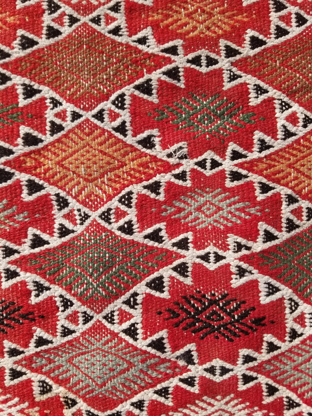 Vintage Traditional Handmade Moroccan Berber-style Wool Kilim Rug 285x183cms