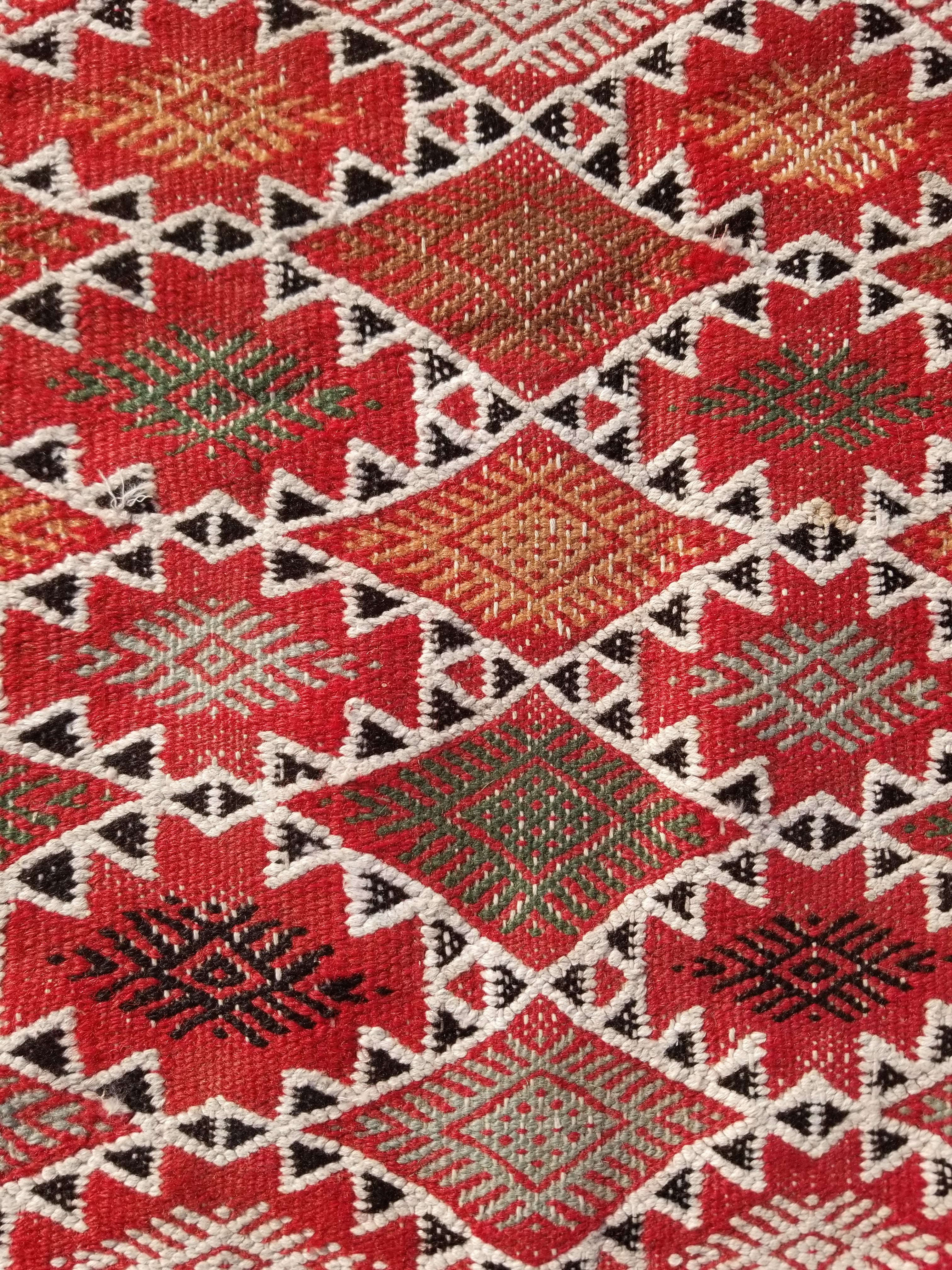 Vintage Traditional Handmade Moroccan Berber-style Wool Kilim Rug 285x183cms