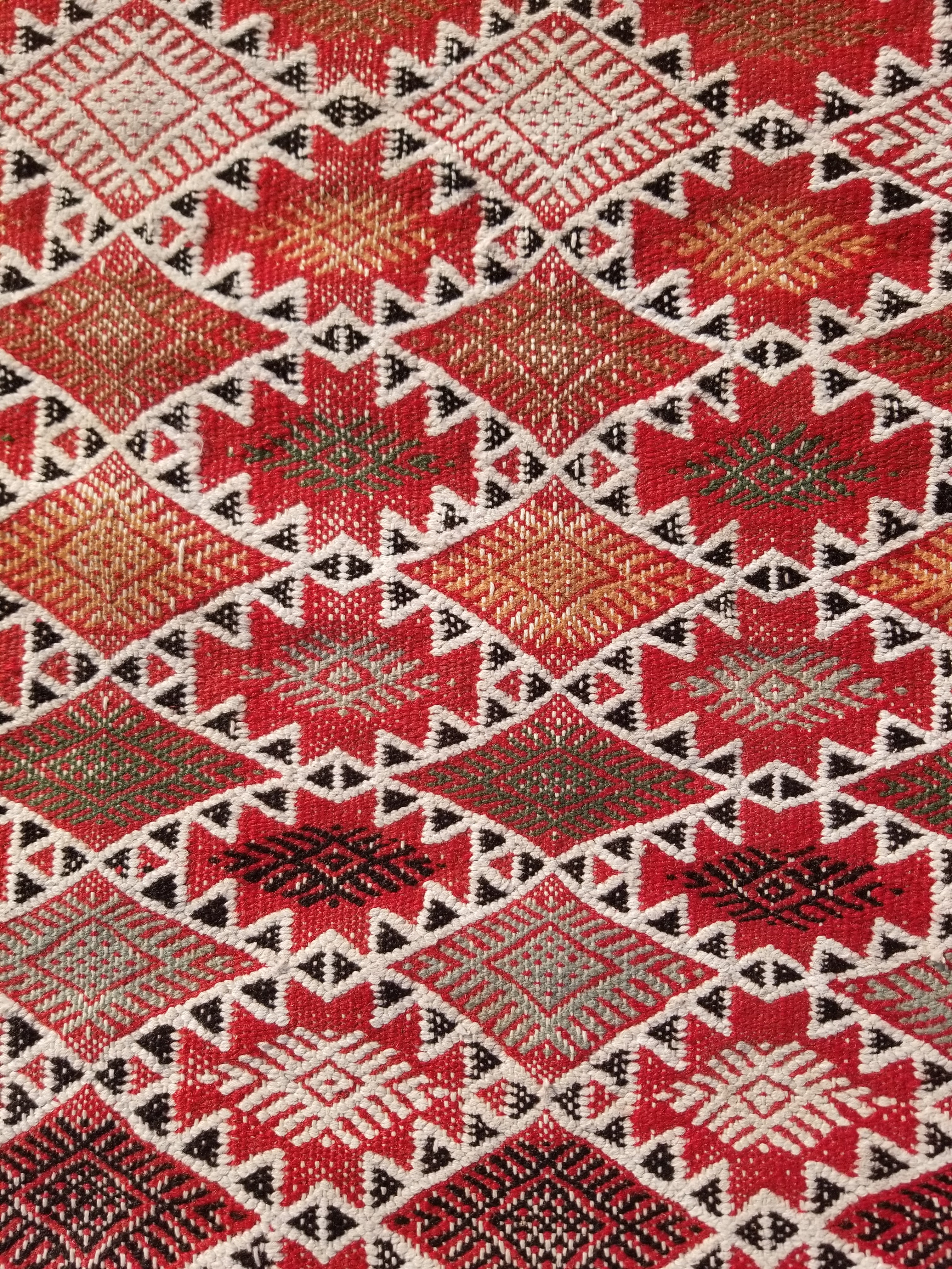 Vintage Traditional Handmade Moroccan Berber-style Wool Kilim Rug 285x183cms