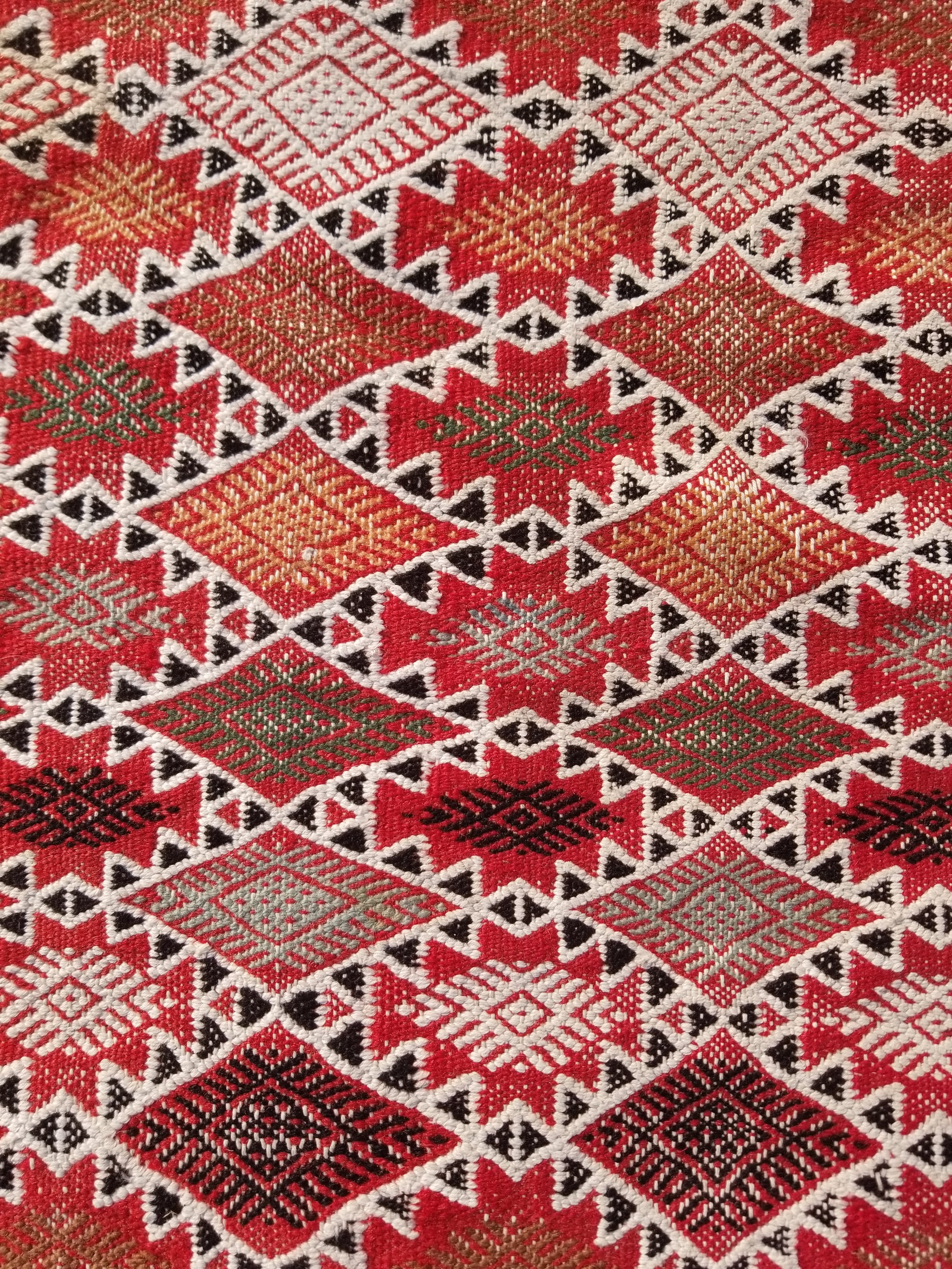 Vintage Traditional Handmade Moroccan Berber-style Wool Kilim Rug 285x183cms