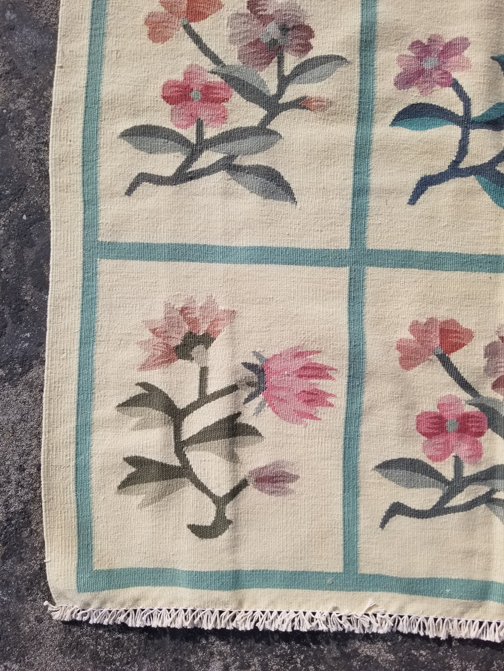 Vintage Traditional Handmade Romanian Floral Flatweave Wool Kilim Rug 174x110cms