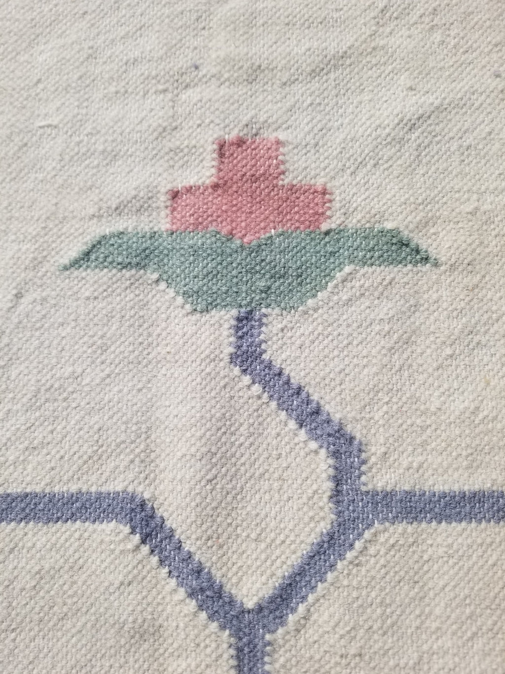 Vintage Traditional Handmade Swedish Floral Flatweave Wool Kilim Rug 133x88cms
