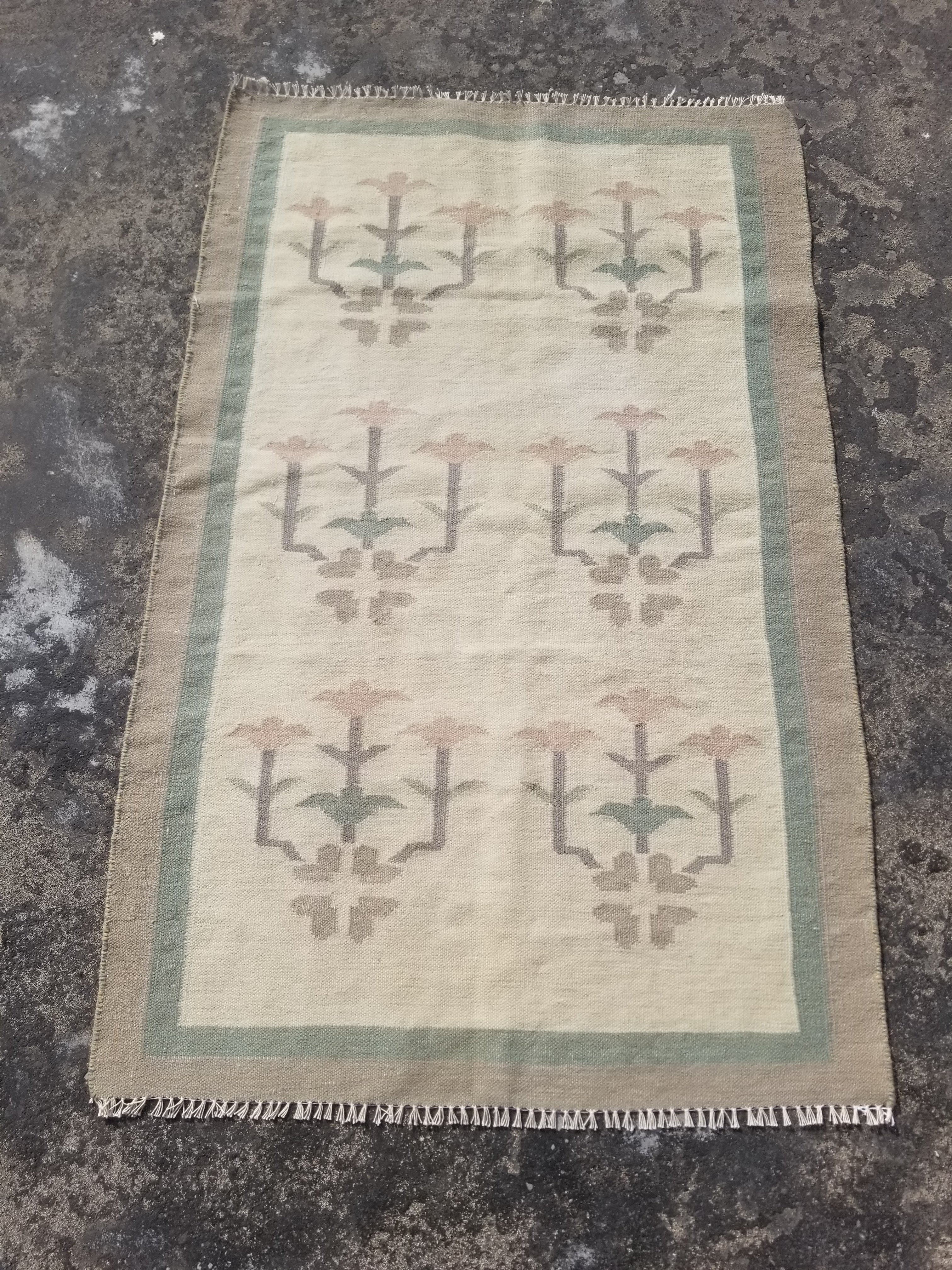 Vintage Traditional Handmade Swedish Flatweave Wool Kilim Rug 148x94cms