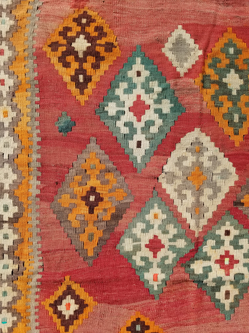 Antique Traditional Handmade Sherazi Flatweave Wool Kilim Rug 214x137cms