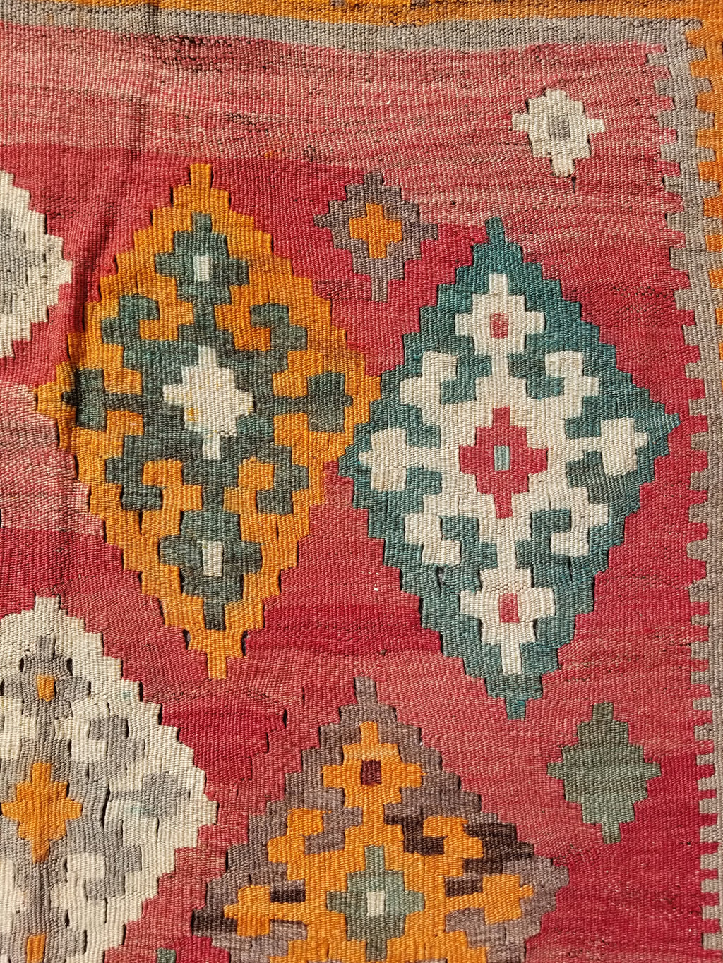 Antique Traditional Handmade Sherazi Flatweave Wool Kilim Rug 214x137cms