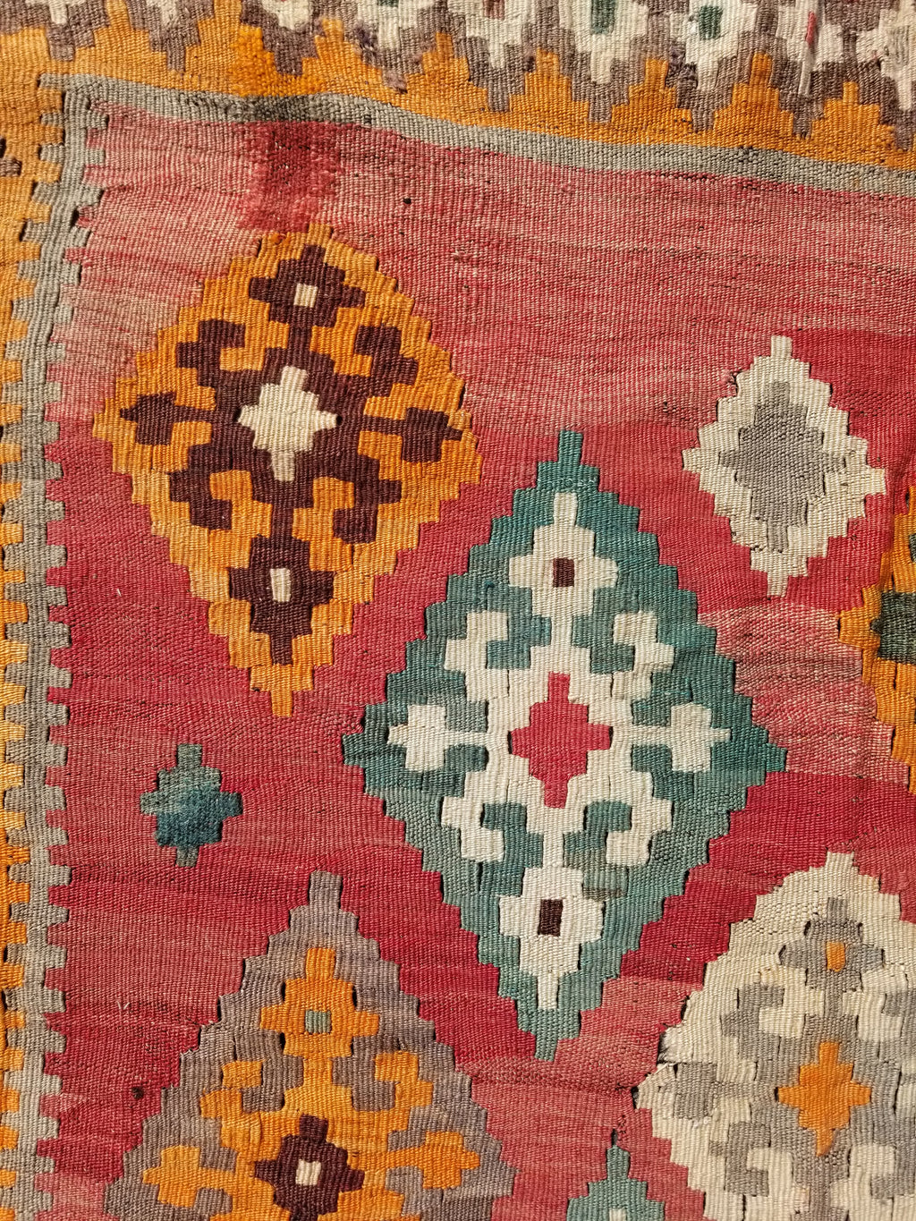 Antique Traditional Handmade Sherazi Flatweave Wool Kilim Rug 214x137cms