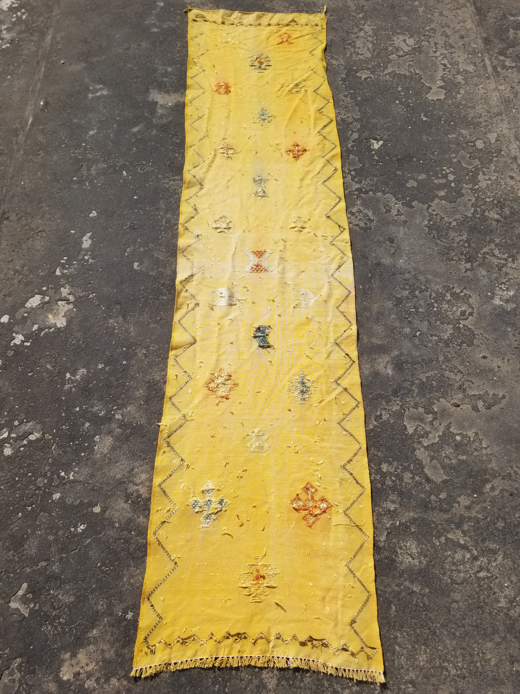 Vintage Traditional Handmade Moroccan Cactus Wool Kilim-style Runner 264x62cms