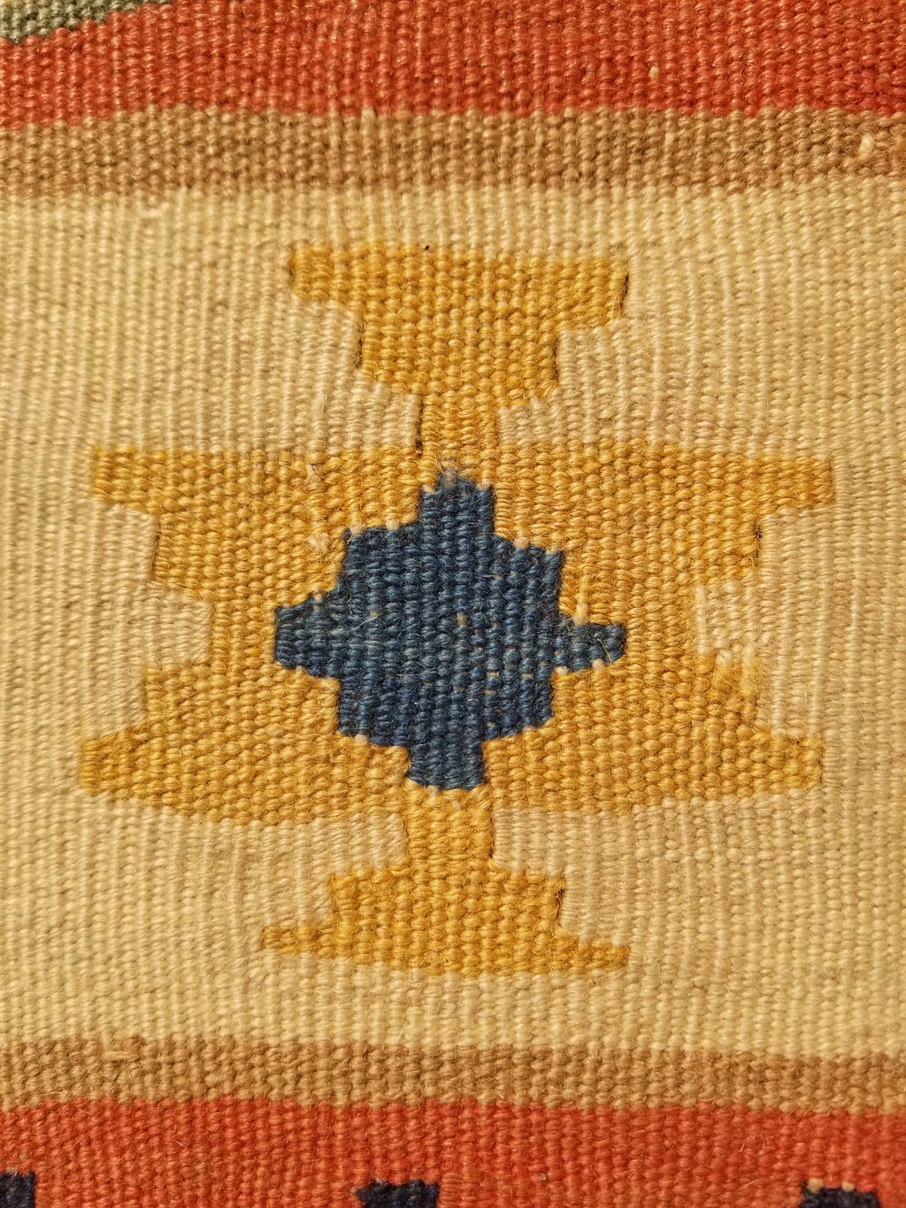 Vintage Traditional Handmade Sherazi Wool Kilim Rug 146x108cms
