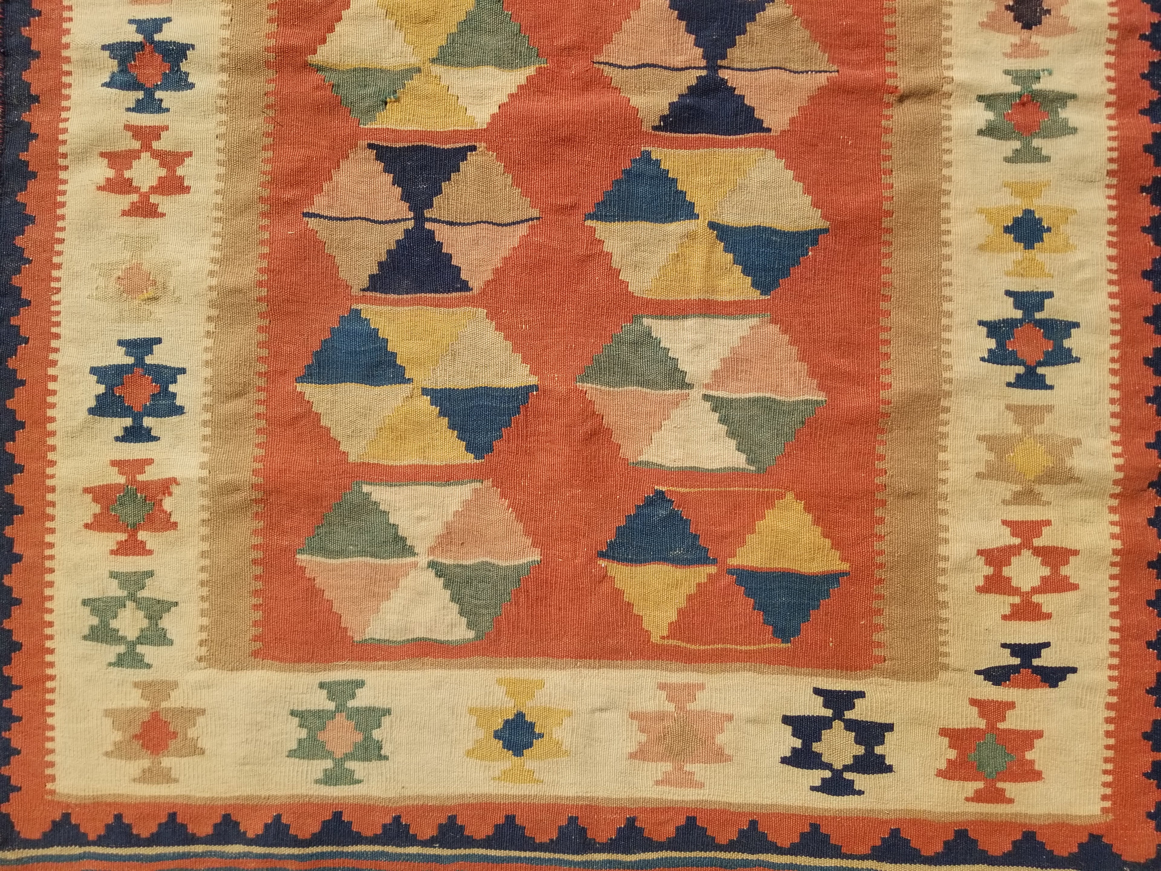 Vintage Traditional Handmade Sherazi Wool Kilim Rug 146x108cms
