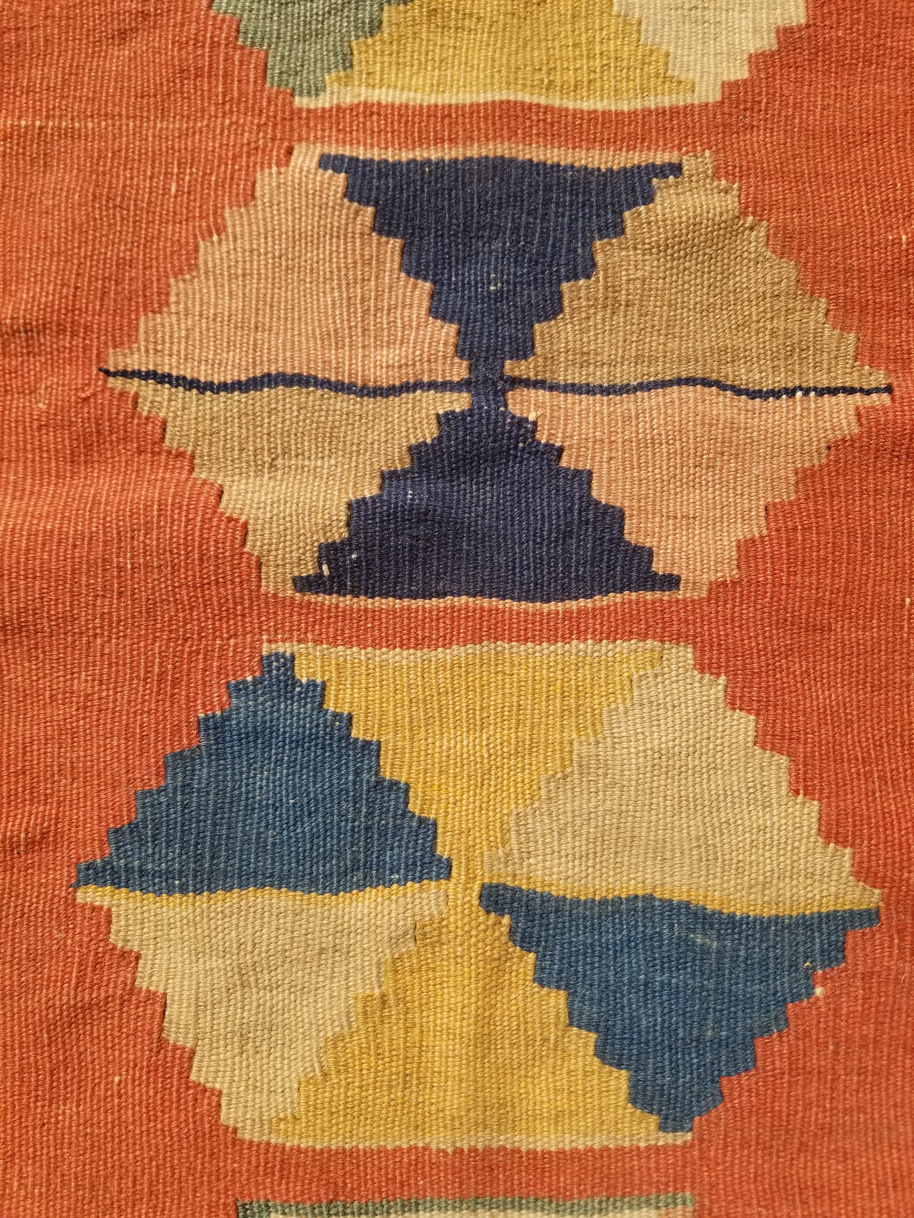Vintage Traditional Handmade Sherazi Wool Kilim Rug 146x108cms