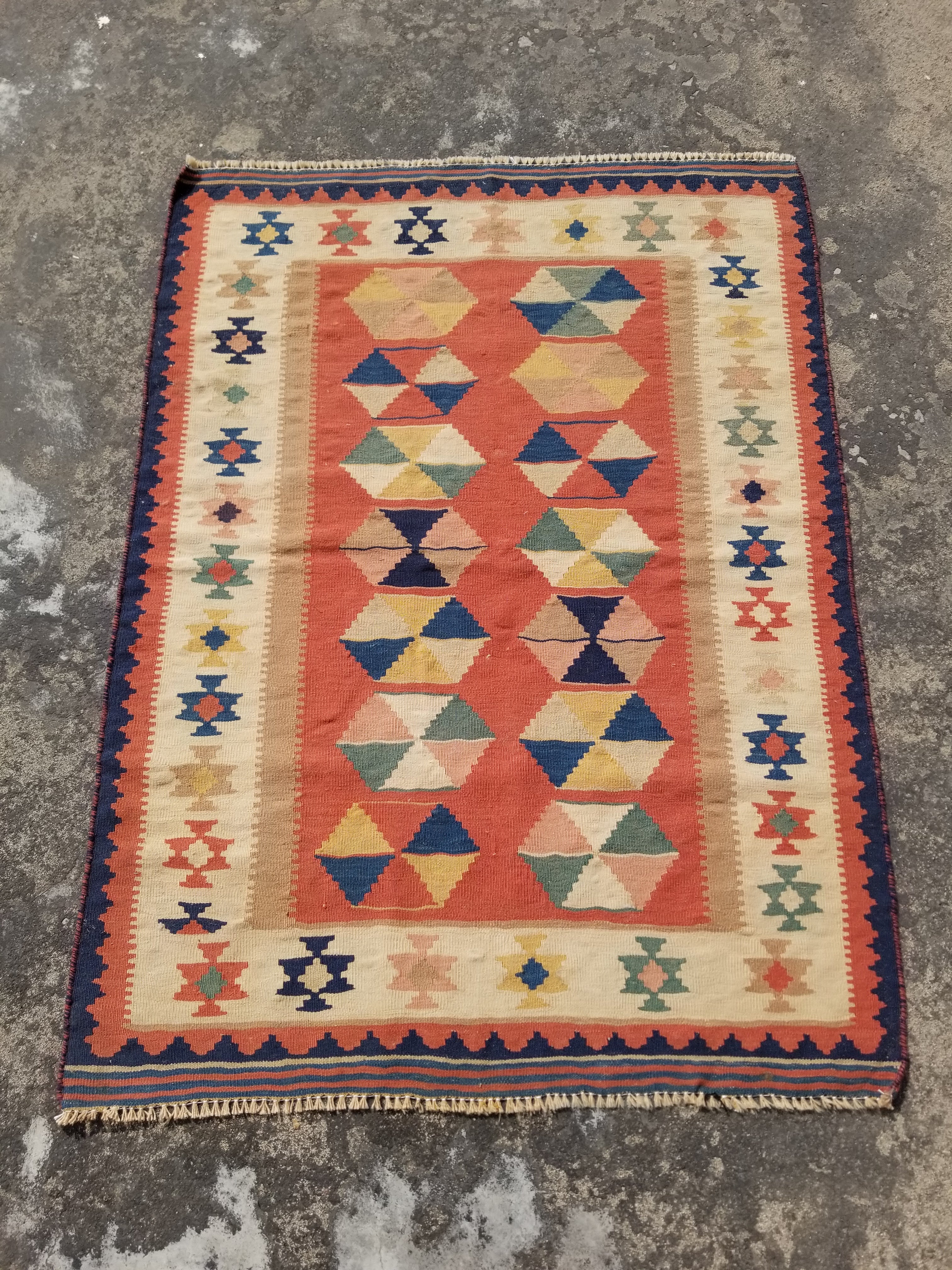 Vintage Traditional Handmade Sherazi Wool Kilim Rug 146x108cms