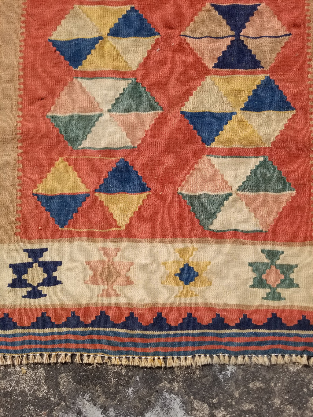 Vintage Traditional Handmade Sherazi Wool Kilim Rug 146x108cms