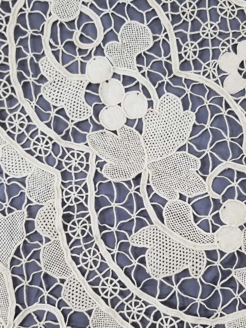 Vintage Italian Point De Venise Needle Lace Tablecloth 256x225cm