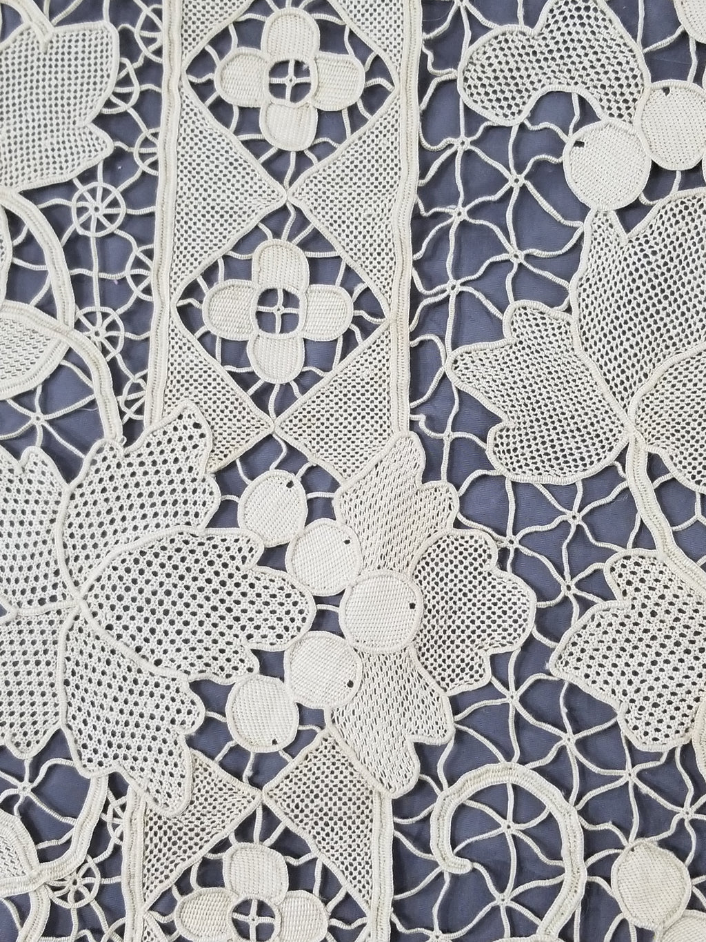 Vintage Italian Point De Venise Needle Lace Tablecloth 256x225cm