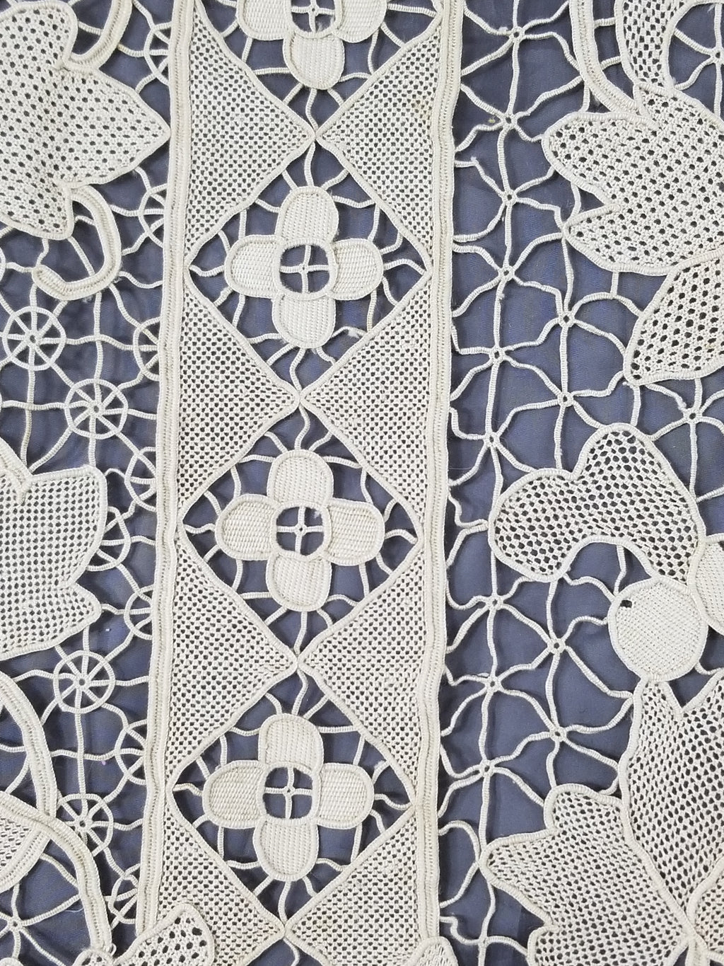 Vintage Italian Point De Venise Needle Lace Tablecloth 256x225cm