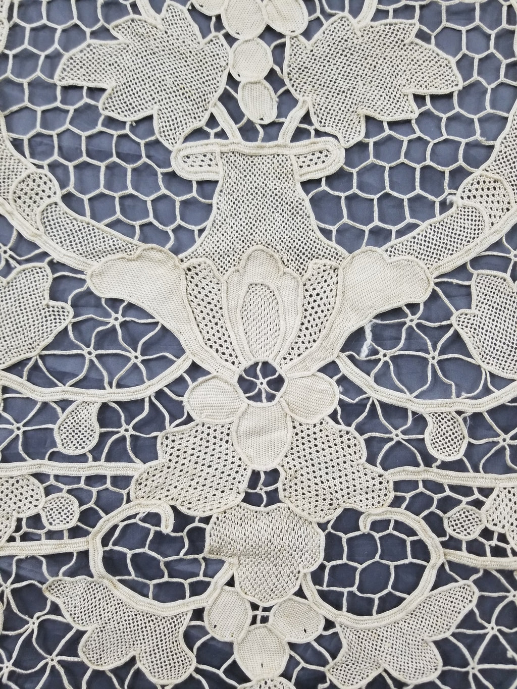 Vintage Italian Point De Venise Needle Lace Tablecloth 256x225cm