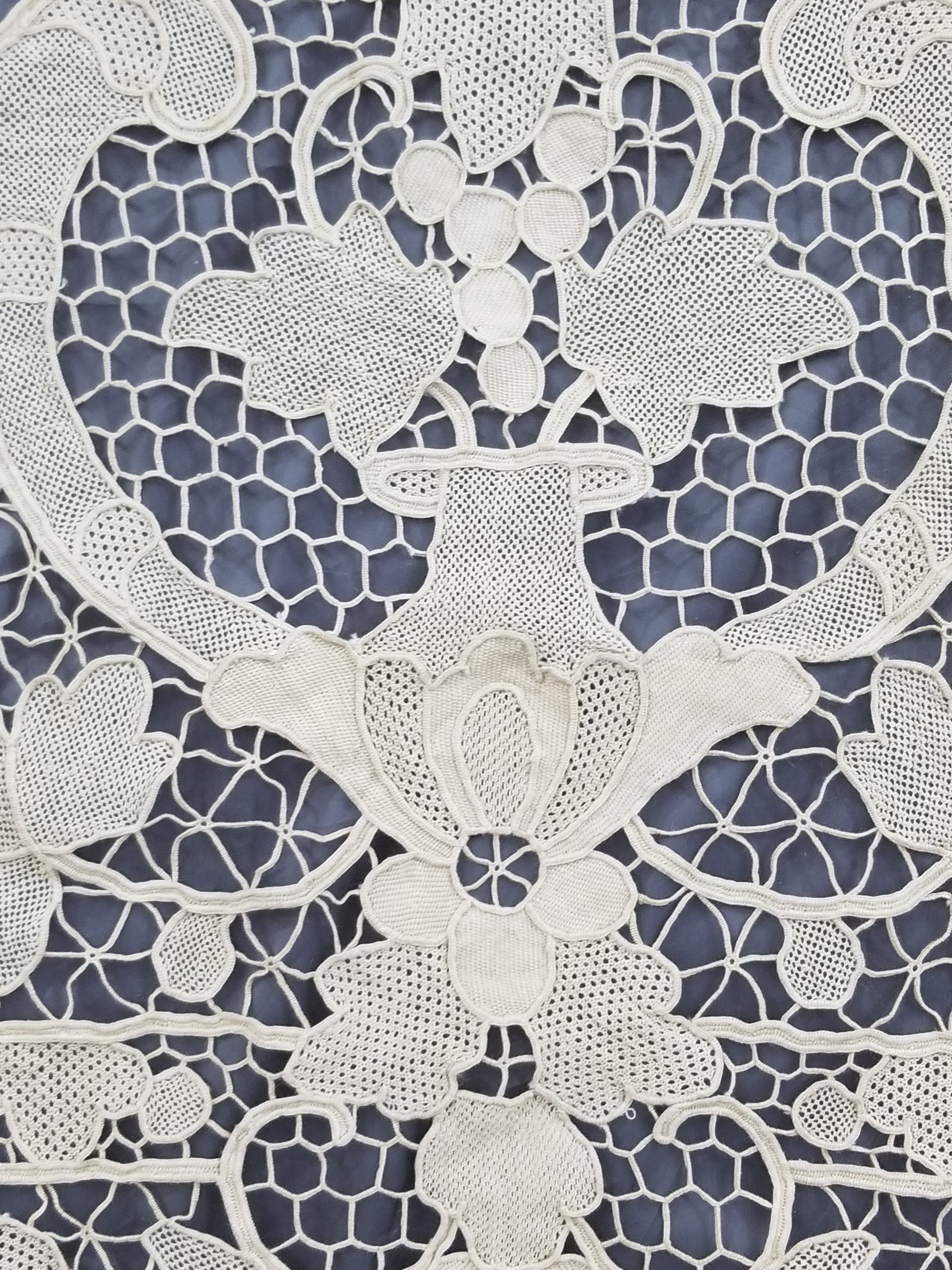 Vintage Italian Point De Venise Needle Lace Tablecloth 256x225cm
