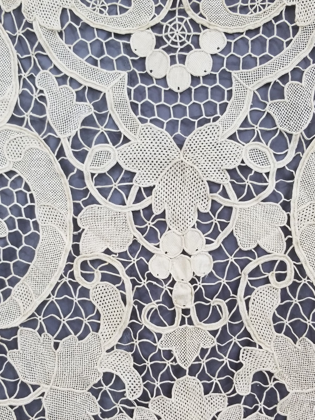 Vintage Italian Point De Venise Needle Lace Tablecloth 256x225cm