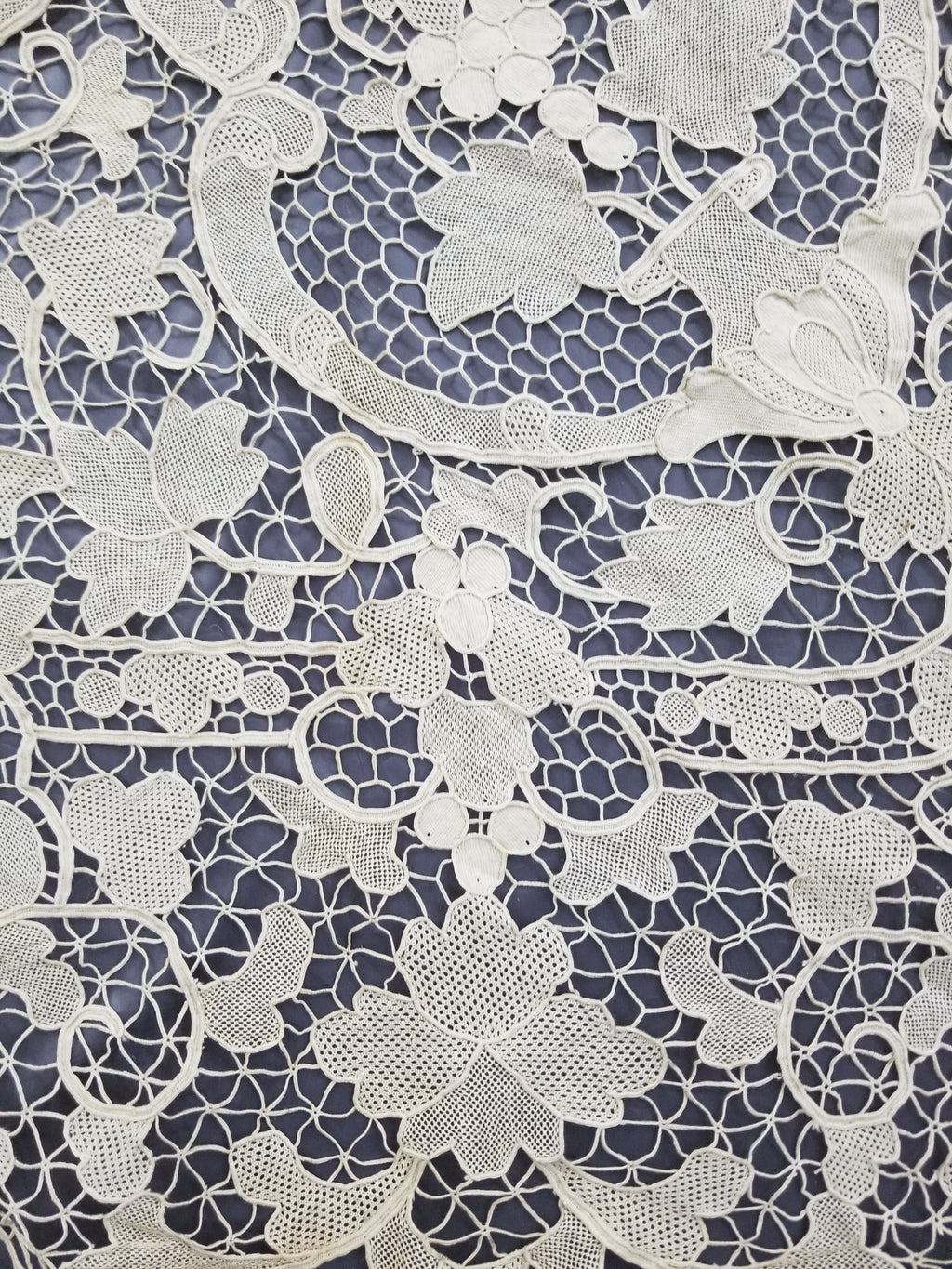 Vintage Italian Point De Venise Needle Lace Tablecloth 256x225cm