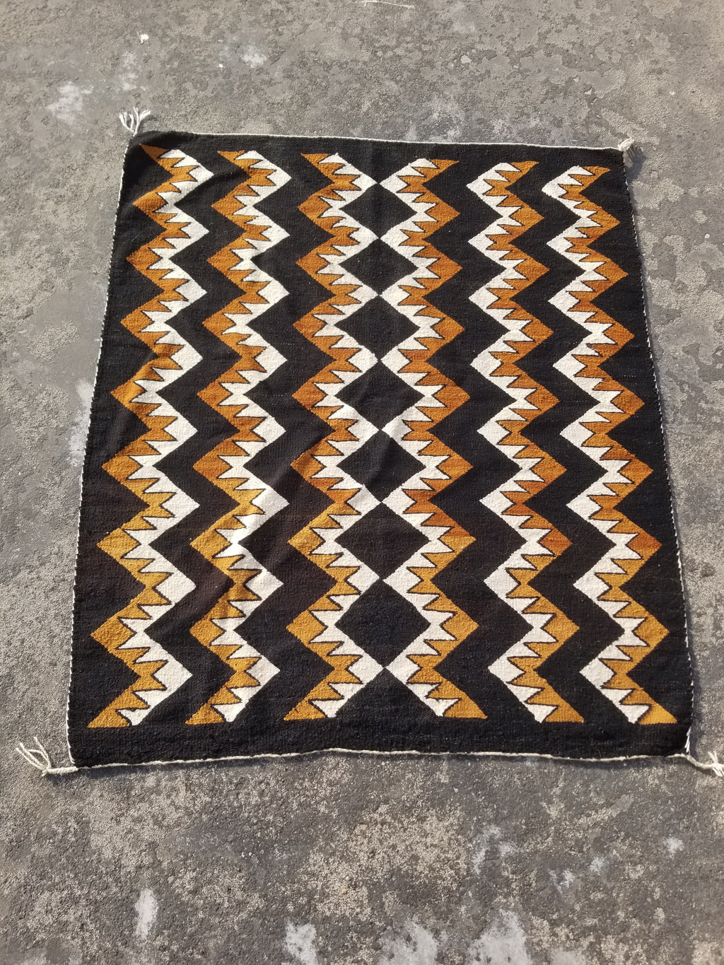 Vintage Handmade Native American Navajo Style Geometric Wool Kilim 132x115cm