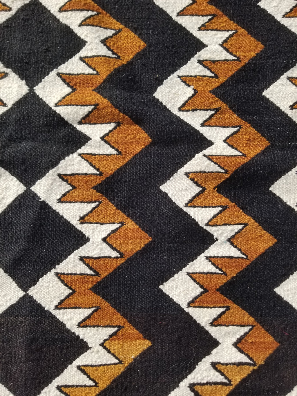 Vintage Handmade Native American Navajo Style Geometric Wool Kilim 132x115cm