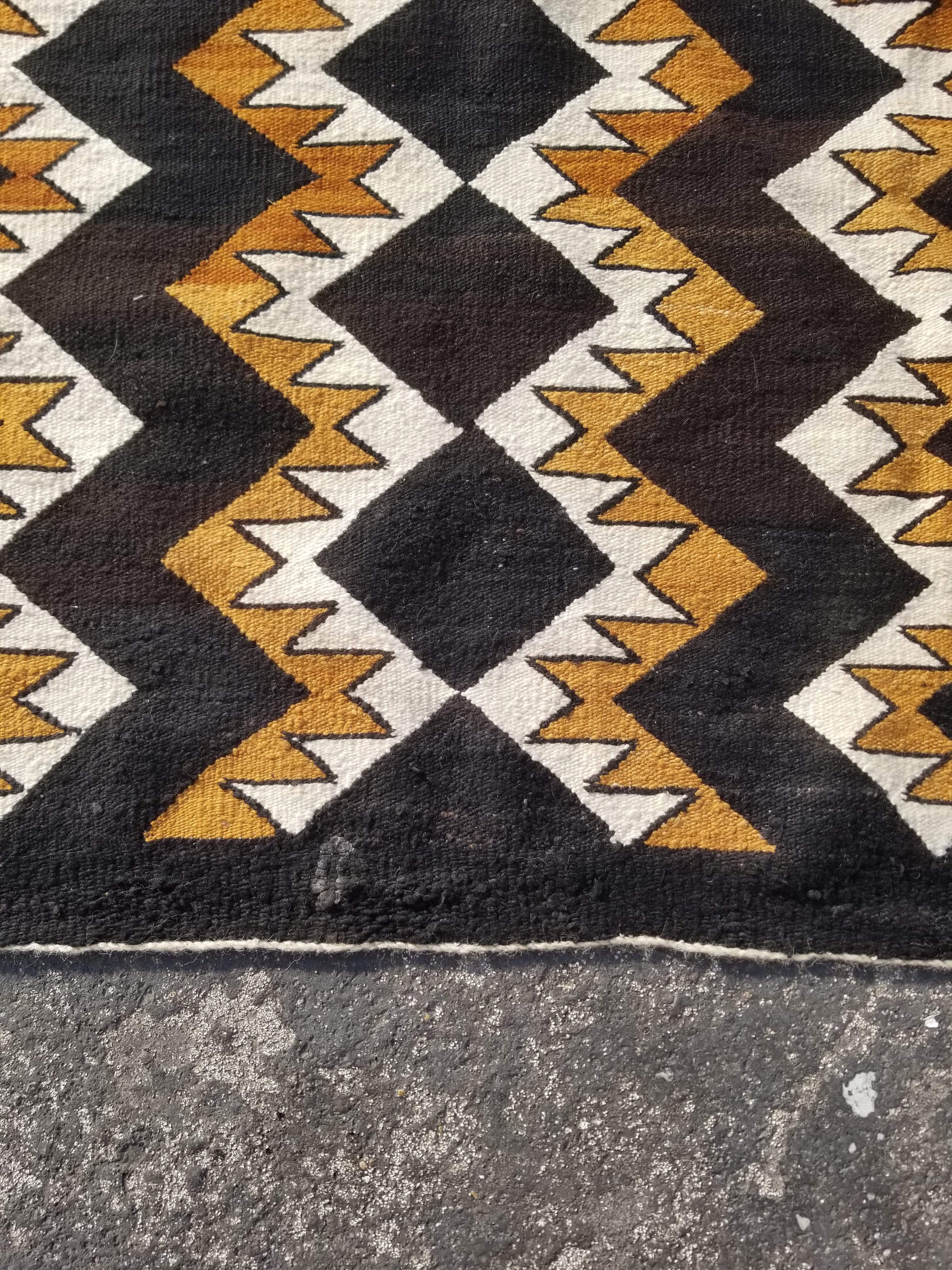 Vintage Handmade Native American Navajo Style Geometric Wool Kilim 132x115cm