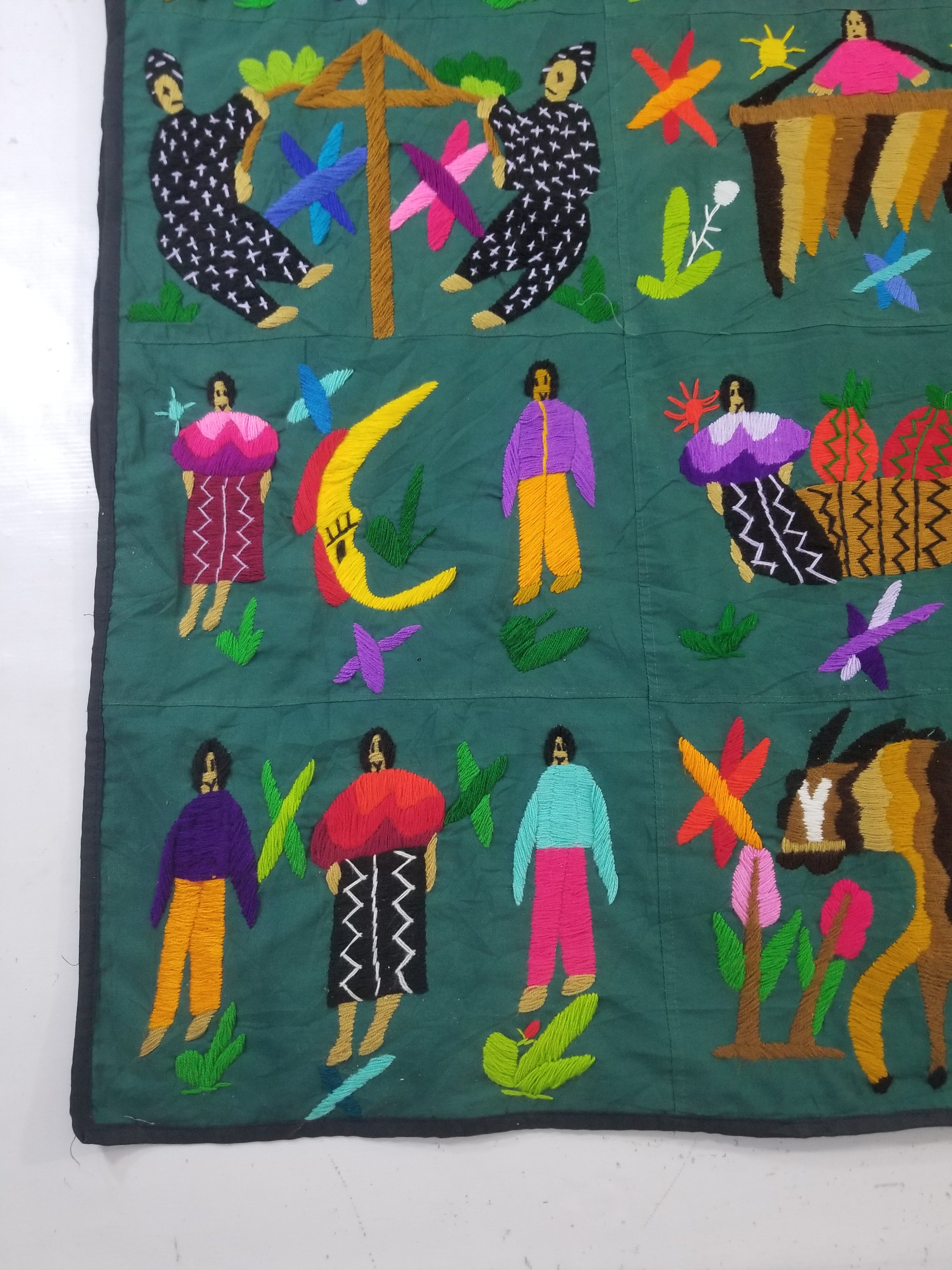 Vintage Mexican Otomi Embroidered Folk Art Decorative Textile 213x187cm