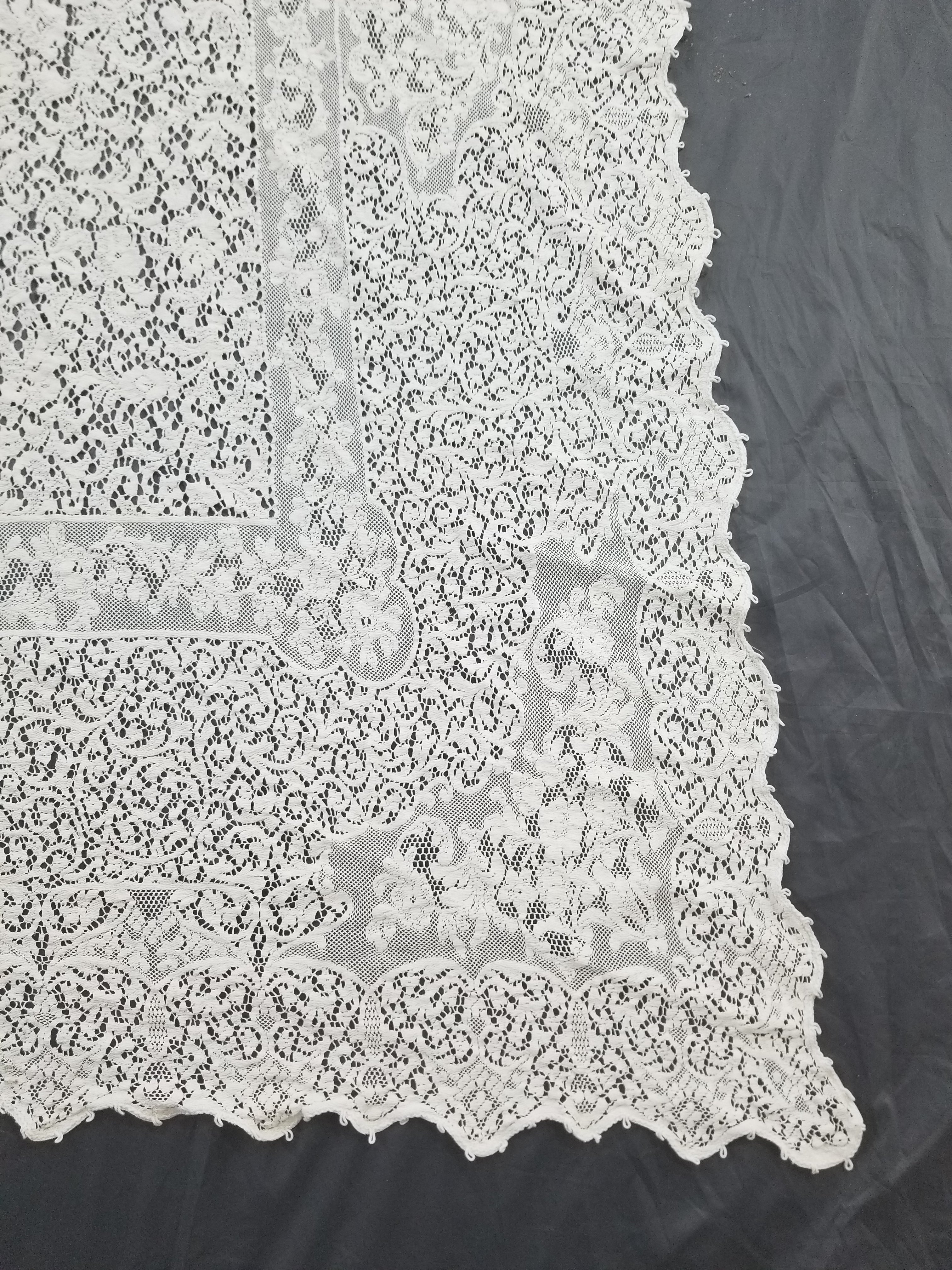 Vintage European Floral & Cherub Brussels Lace Tablecloth 250x50cm